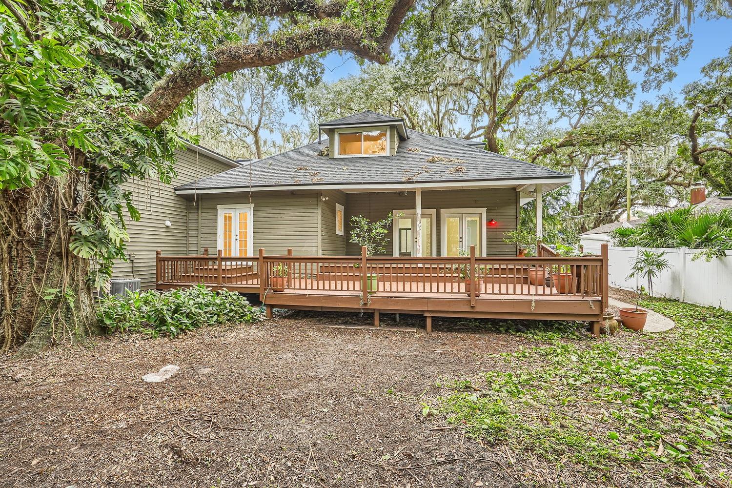 734 S MILLS AVE, ORLANDO, FL, 32801