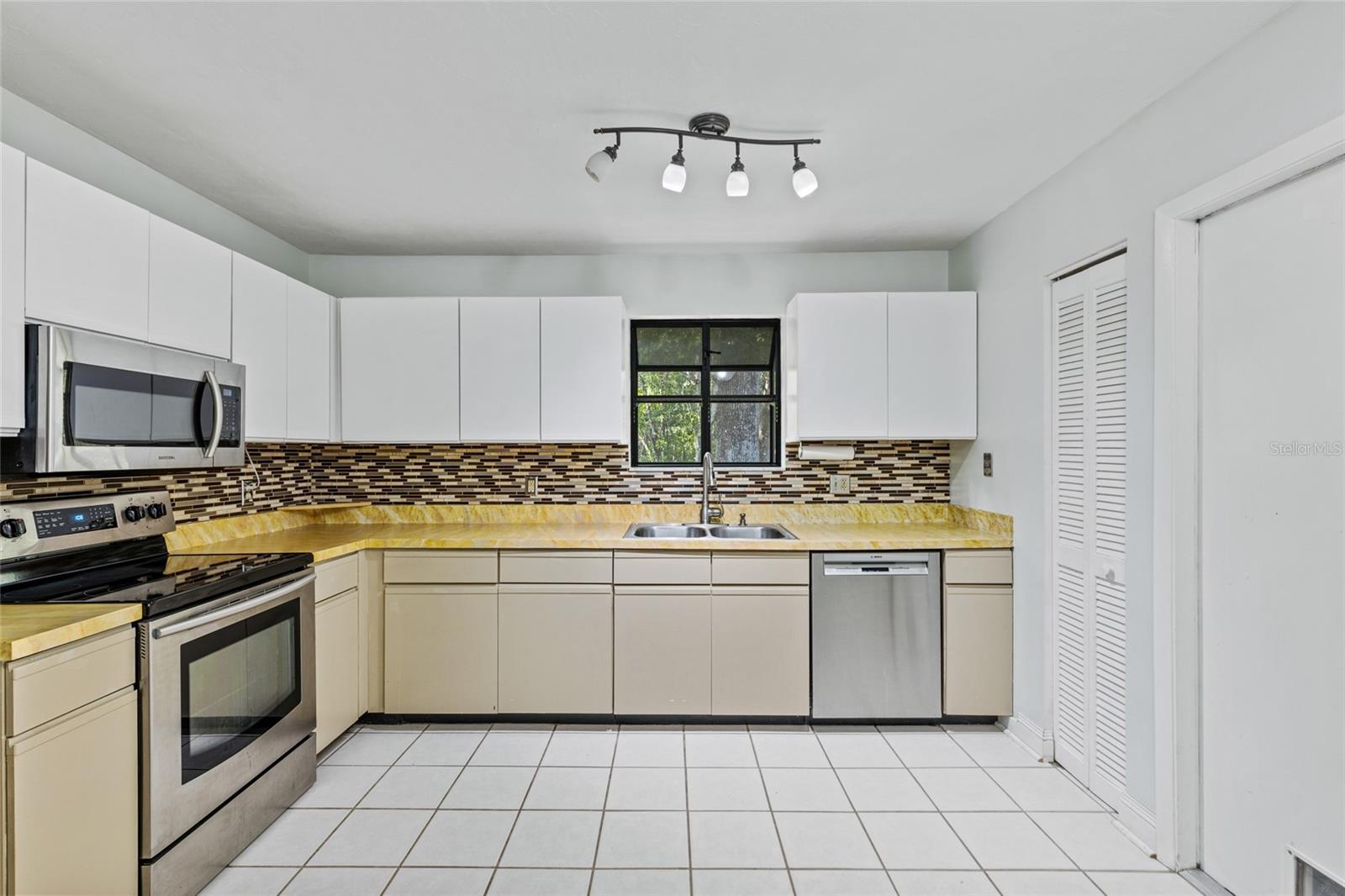 3724 NW 53RD TER, GAINESVILLE, FL, 32606