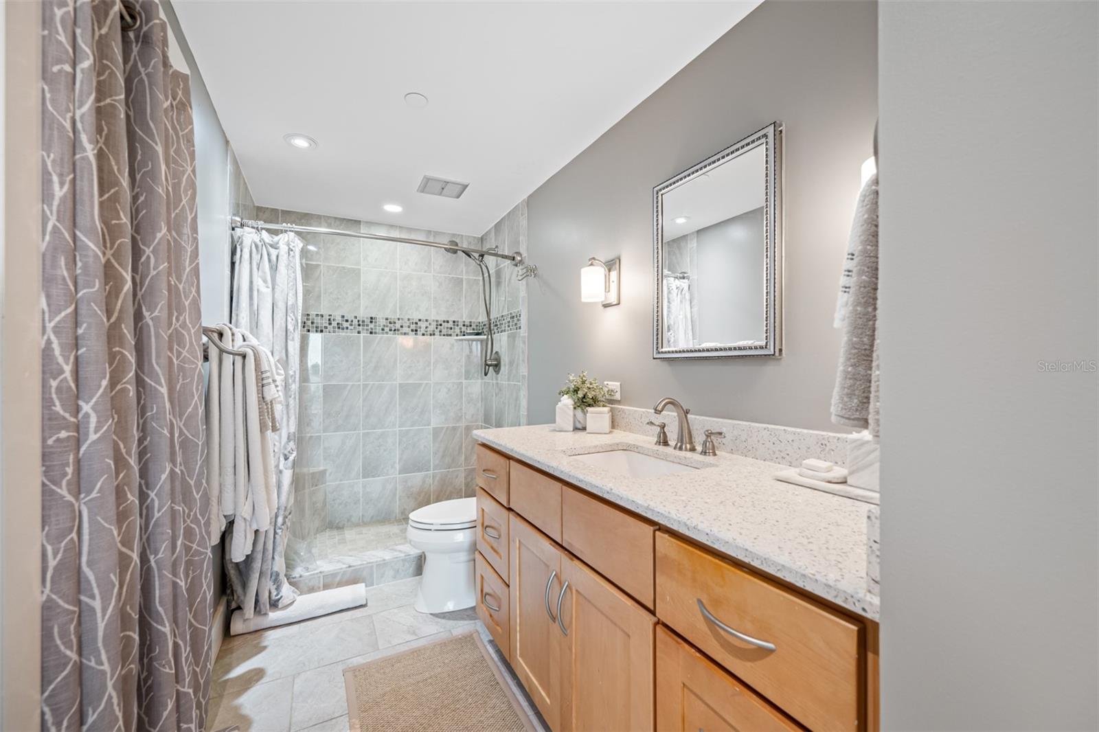 1 BEACH DR SE #1407, ST PETERSBURG, FL, 33701