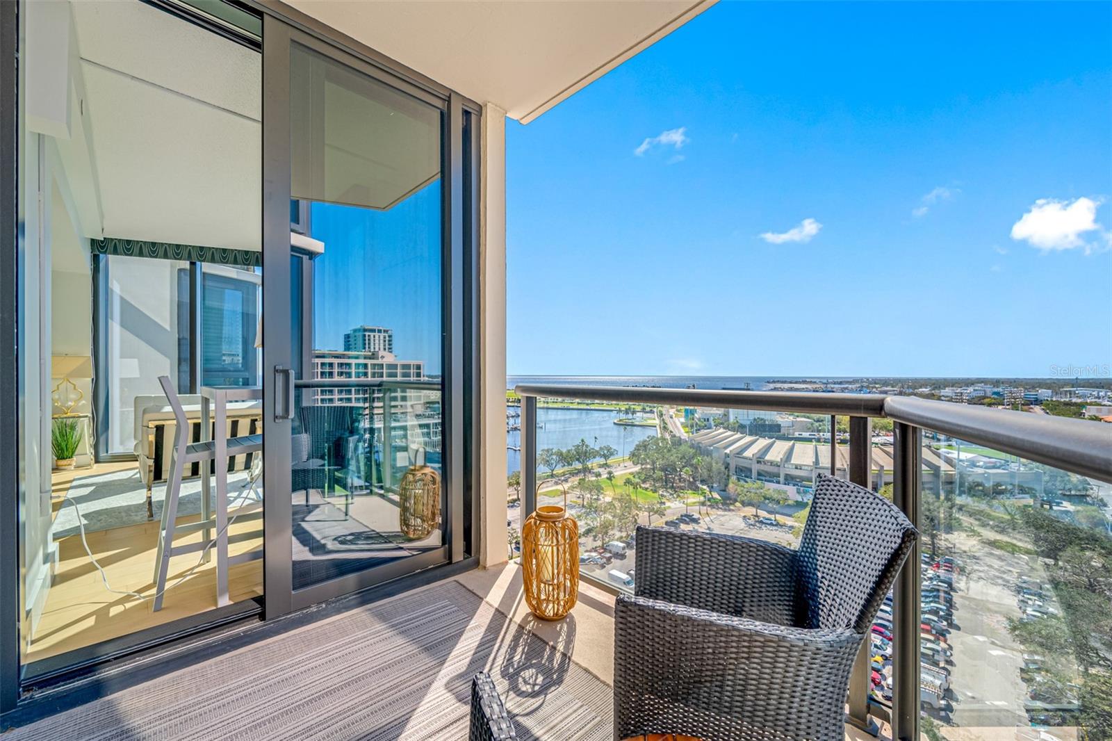 1 BEACH DR SE #1407, ST PETERSBURG, FL, 33701