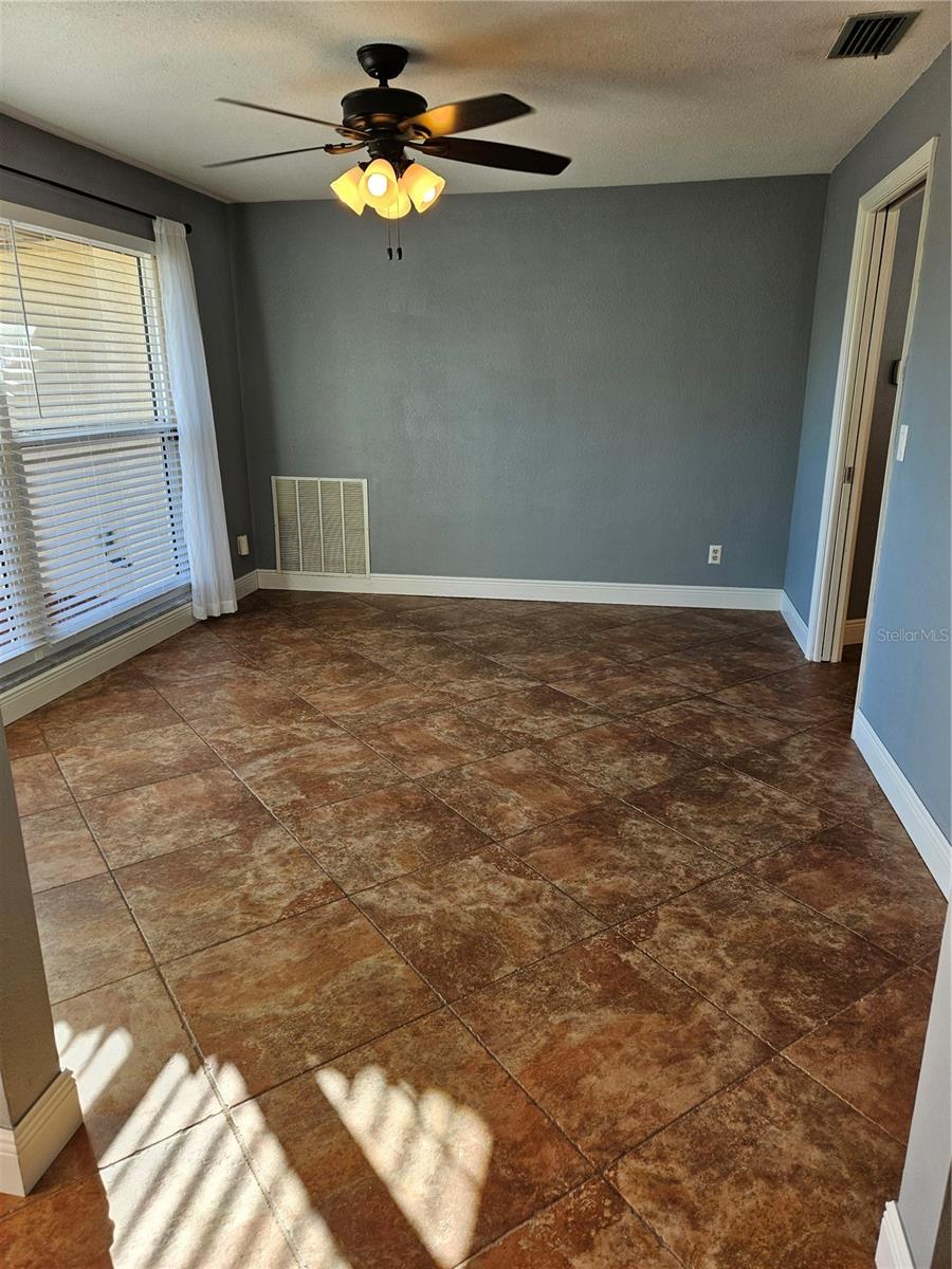 11933 72ND AVE, SEMINOLE, FL, 33772