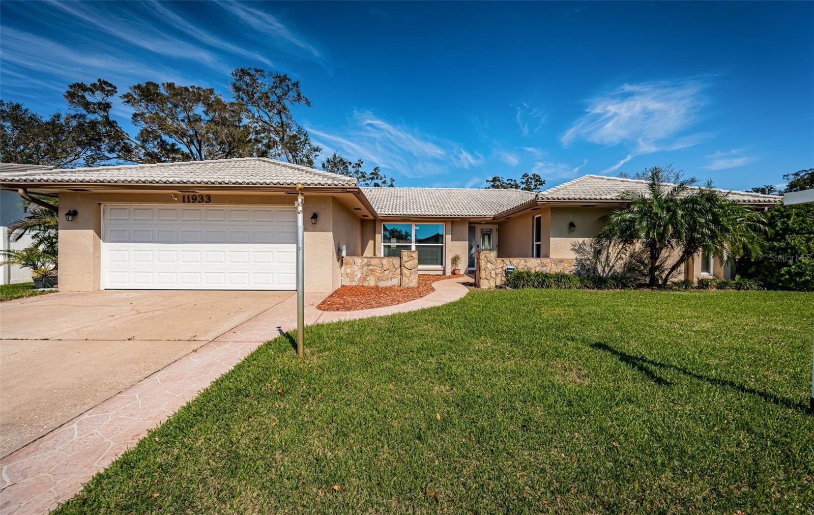 11933 72ND AVE, SEMINOLE, FL, 33772