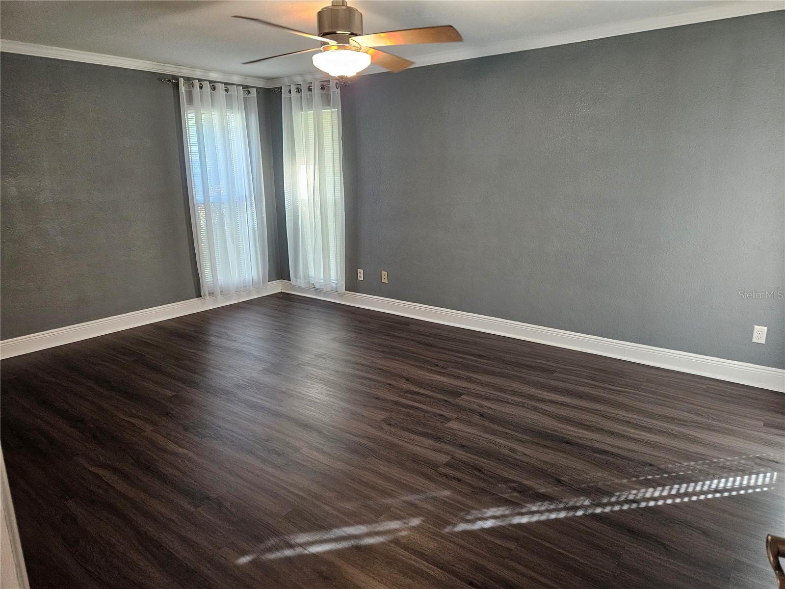 11933 72ND AVE, SEMINOLE, FL, 33772