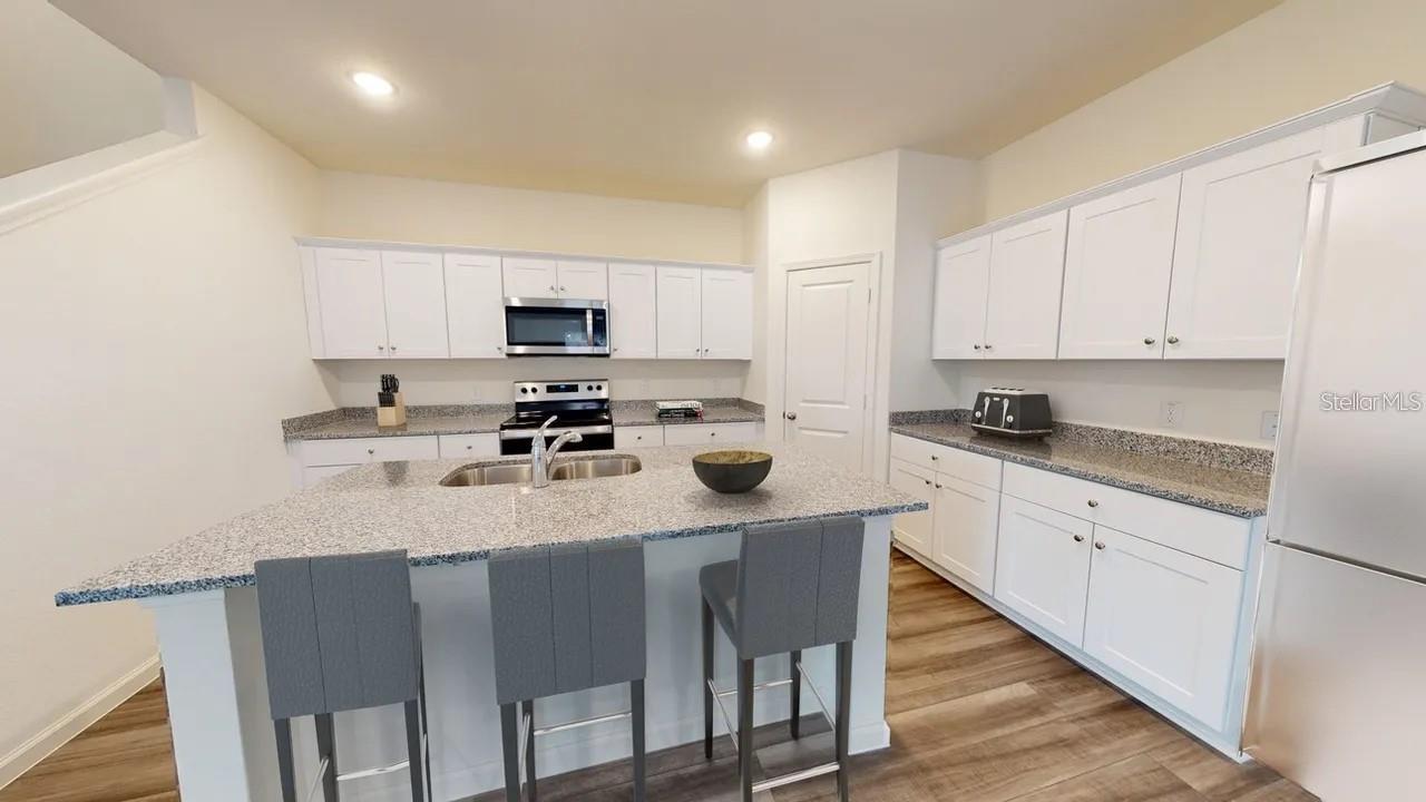 10447 LADYBUG CV, PARRISH, FL, 34219