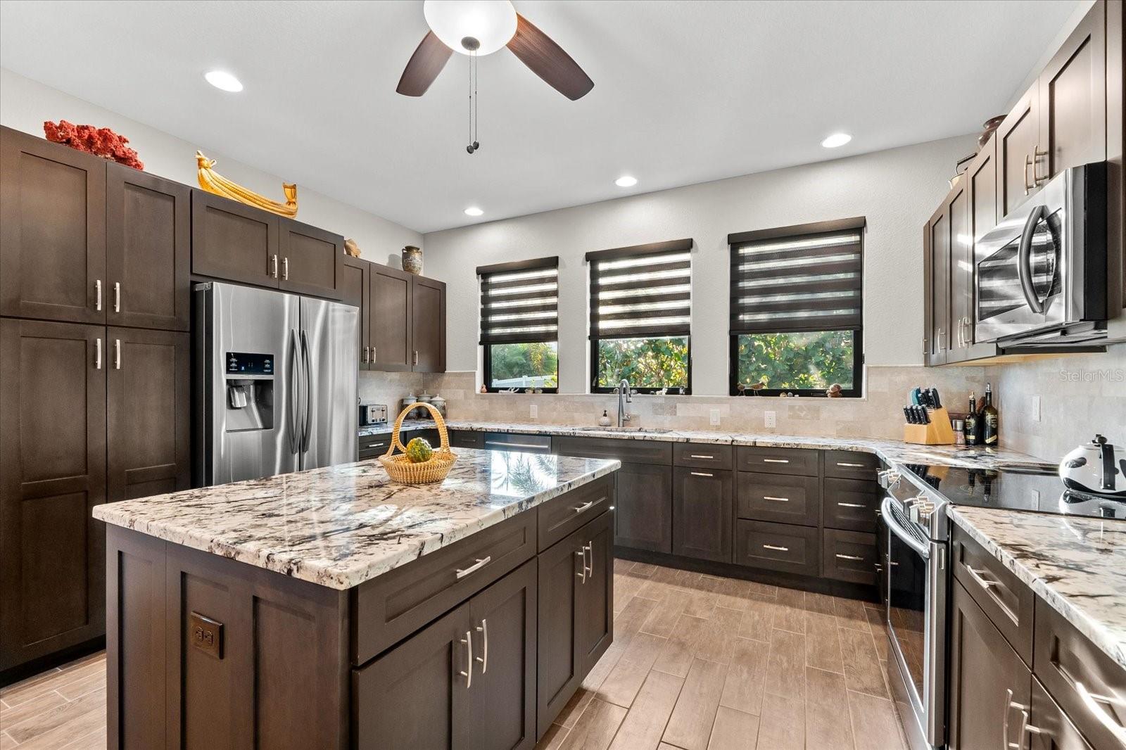 9450 SNAPPER CIR, PORT CHARLOTTE, FL, 33981