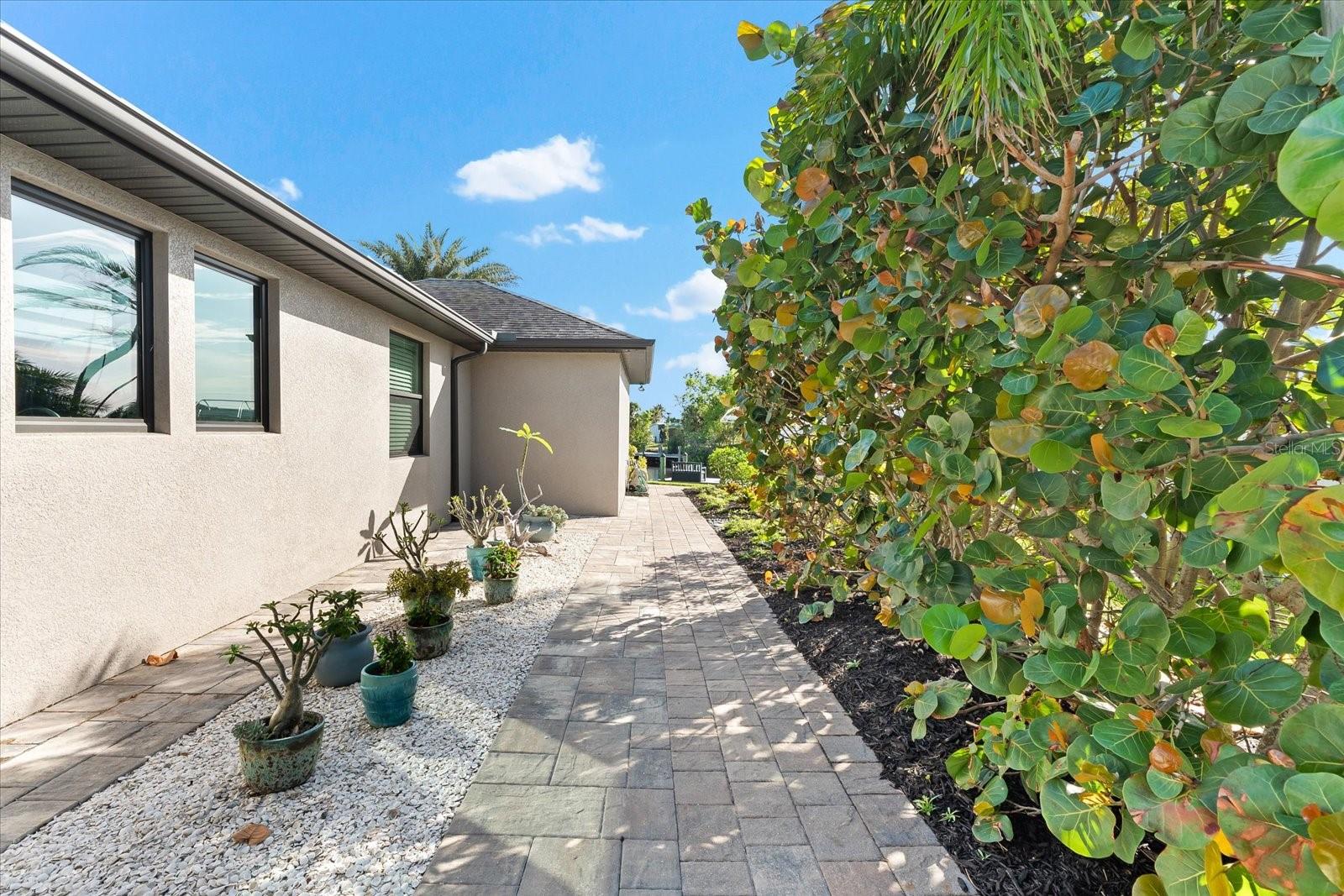 9450 SNAPPER CIR, PORT CHARLOTTE, FL, 33981