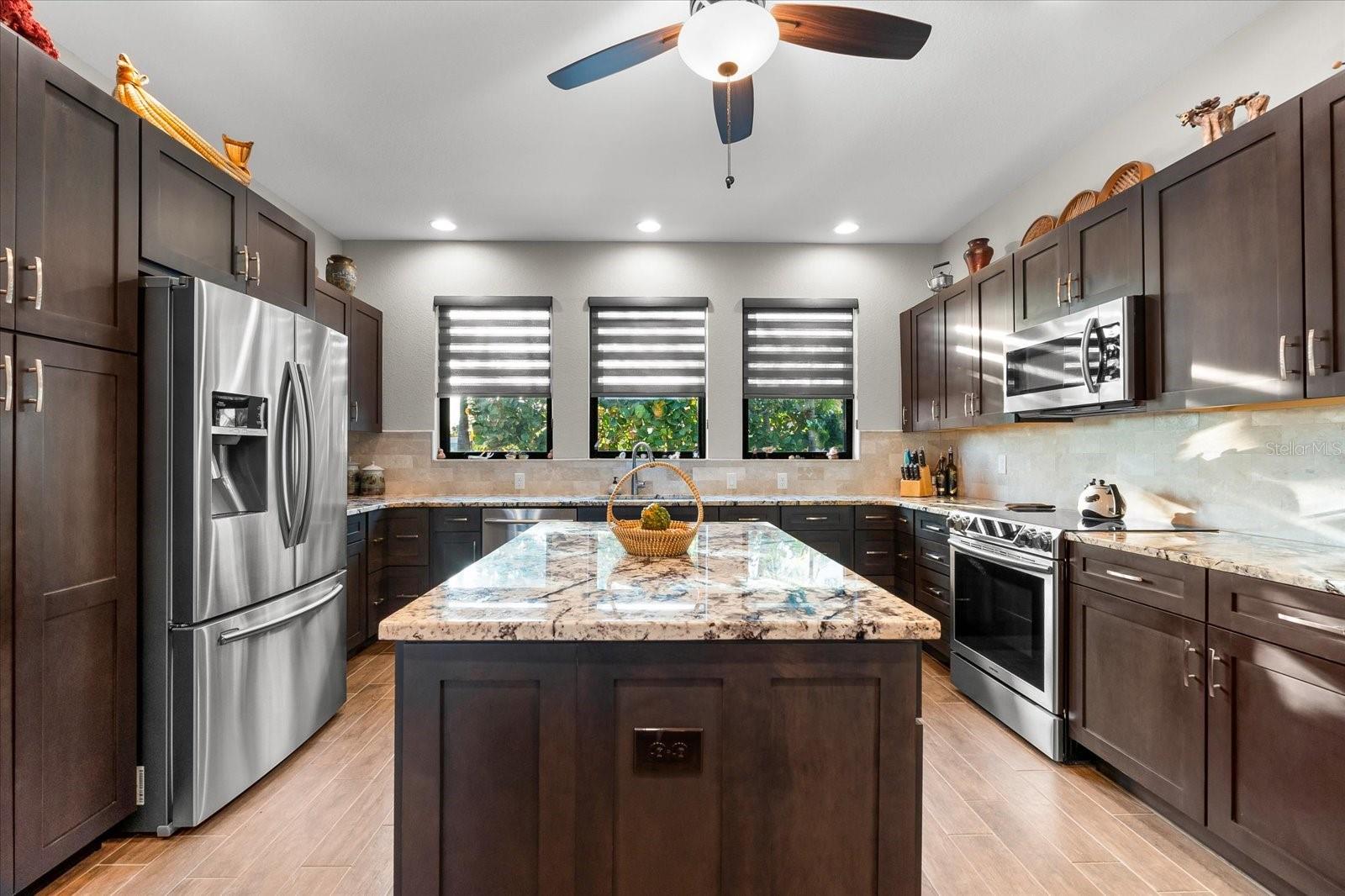 9450 SNAPPER CIR, PORT CHARLOTTE, FL, 33981