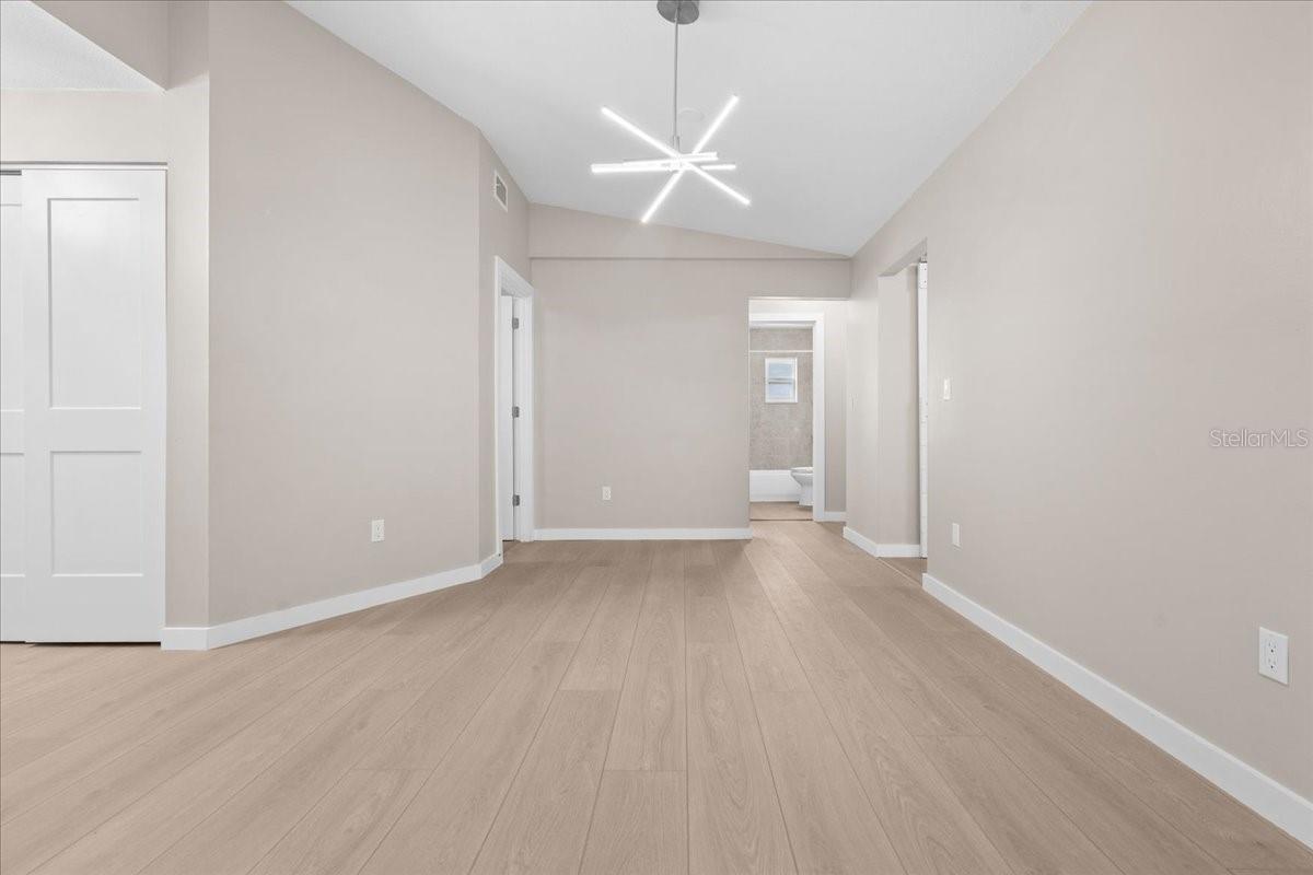 2892 NORTH RD, CLEARWATER, FL, 33760