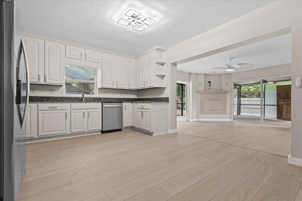 2892 NORTH RD, CLEARWATER, FL, 33760
