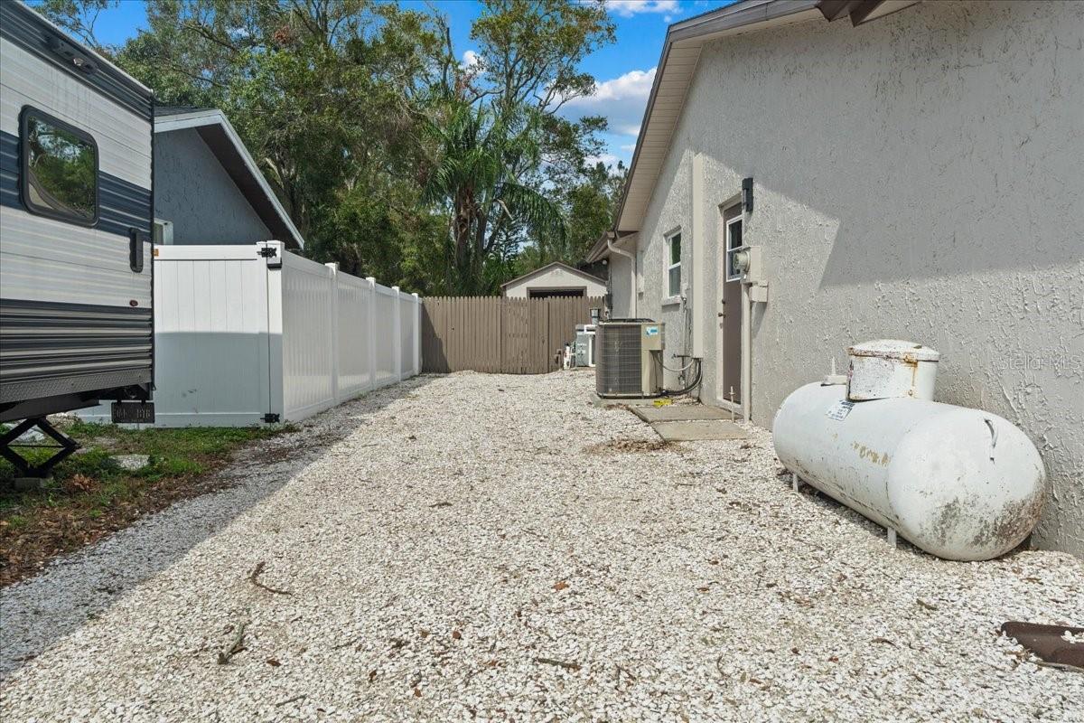 2892 NORTH RD, CLEARWATER, FL, 33760