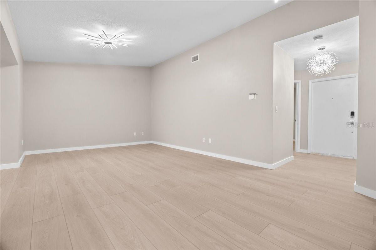 2892 NORTH RD, CLEARWATER, FL, 33760