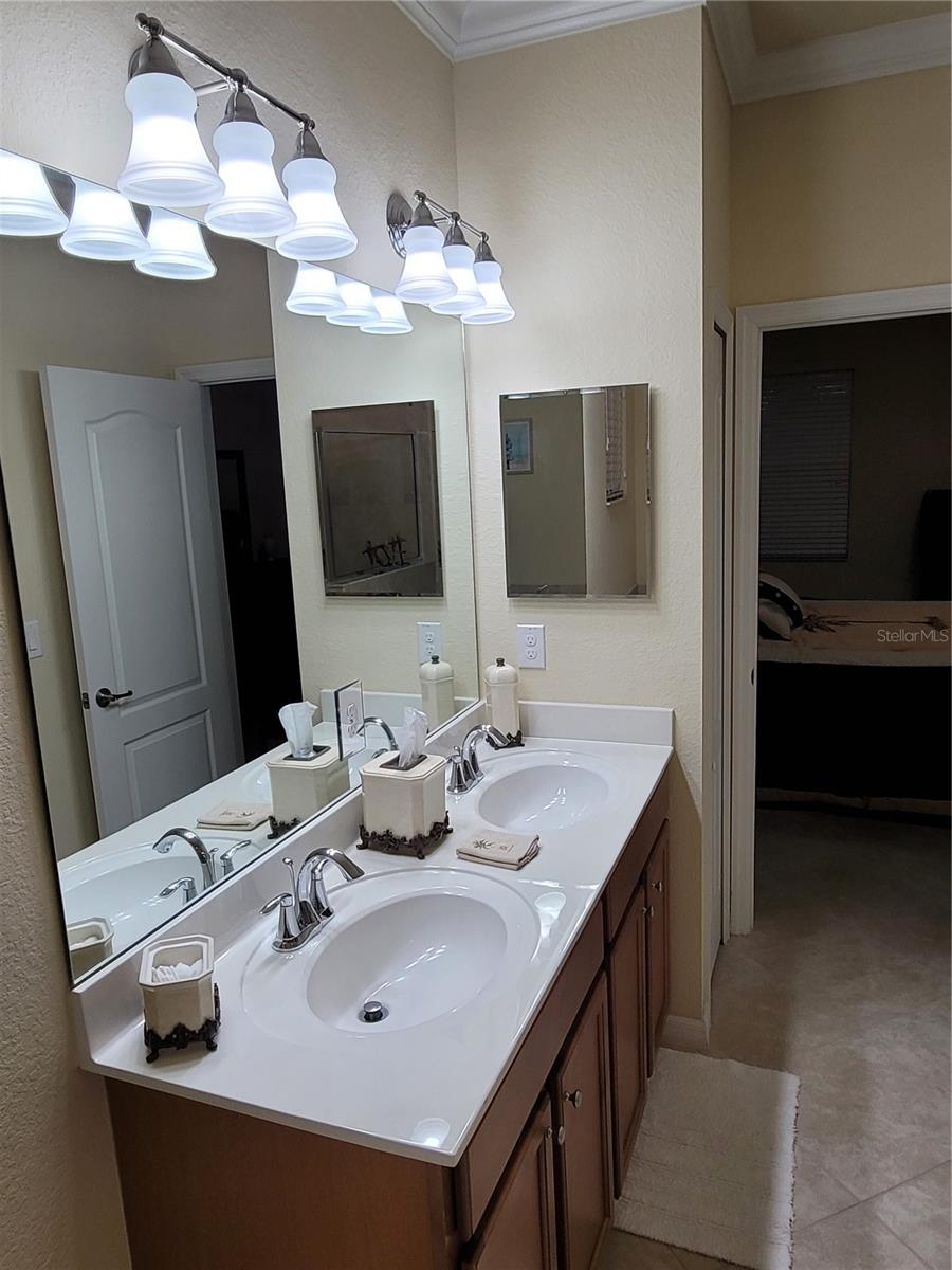 11652 ANHINGA AVE, VENICE, FL, 34292