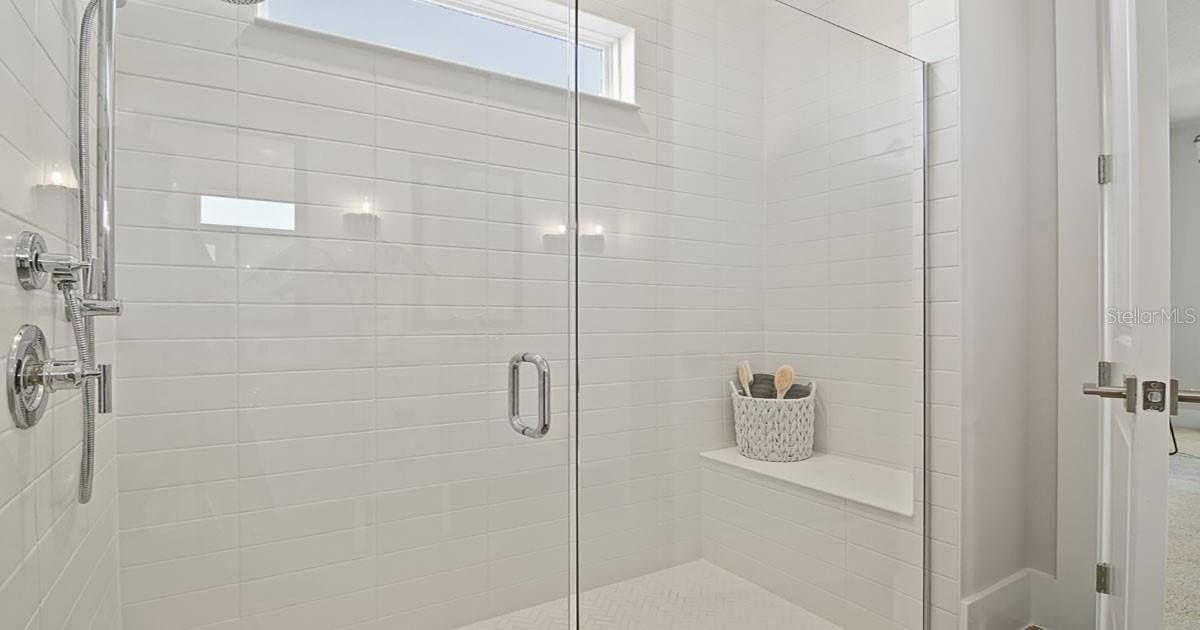 12614 CLEAR SAPPHIRE DR #137, WINTER GARDEN, FL, 34787