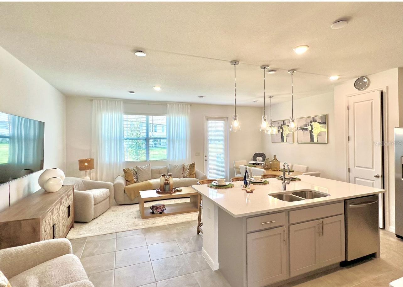 742 LONGBOAT DR, DAVENPORT, FL, 33896