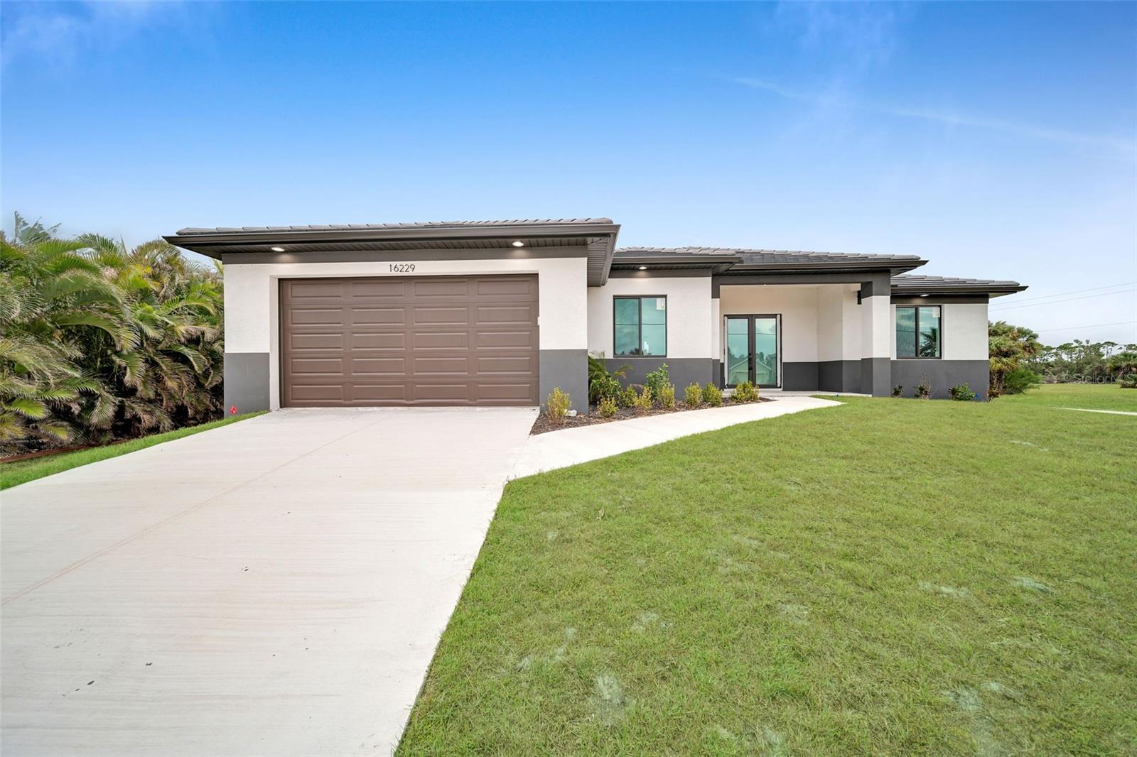 16229 CAPE HORN BLVD, PUNTA GORDA, FL, 33955