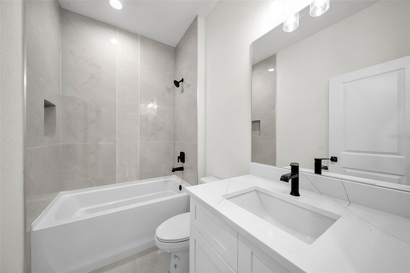 16229 CAPE HORN BLVD, PUNTA GORDA, FL, 33955