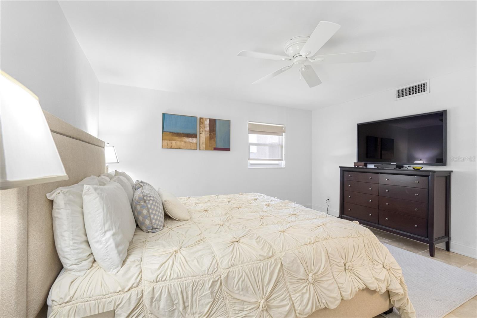 17854 LEE AVE #201, REDINGTON SHORES, FL, 33708