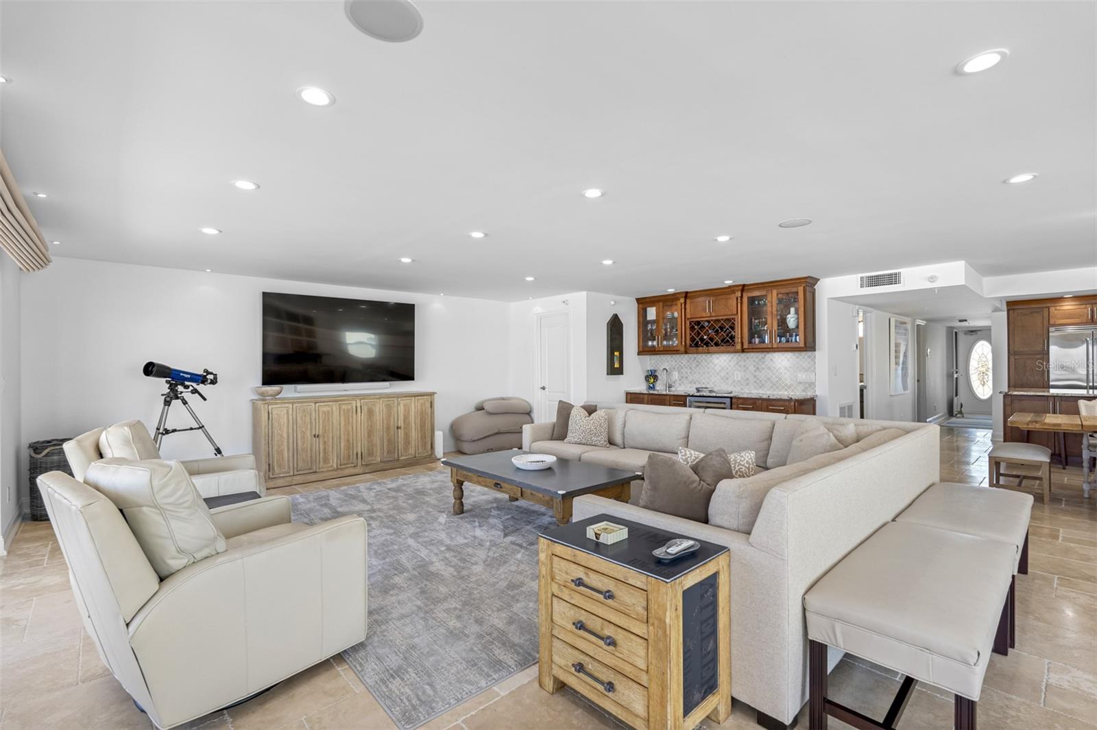 17854 LEE AVE #201, REDINGTON SHORES, FL, 33708