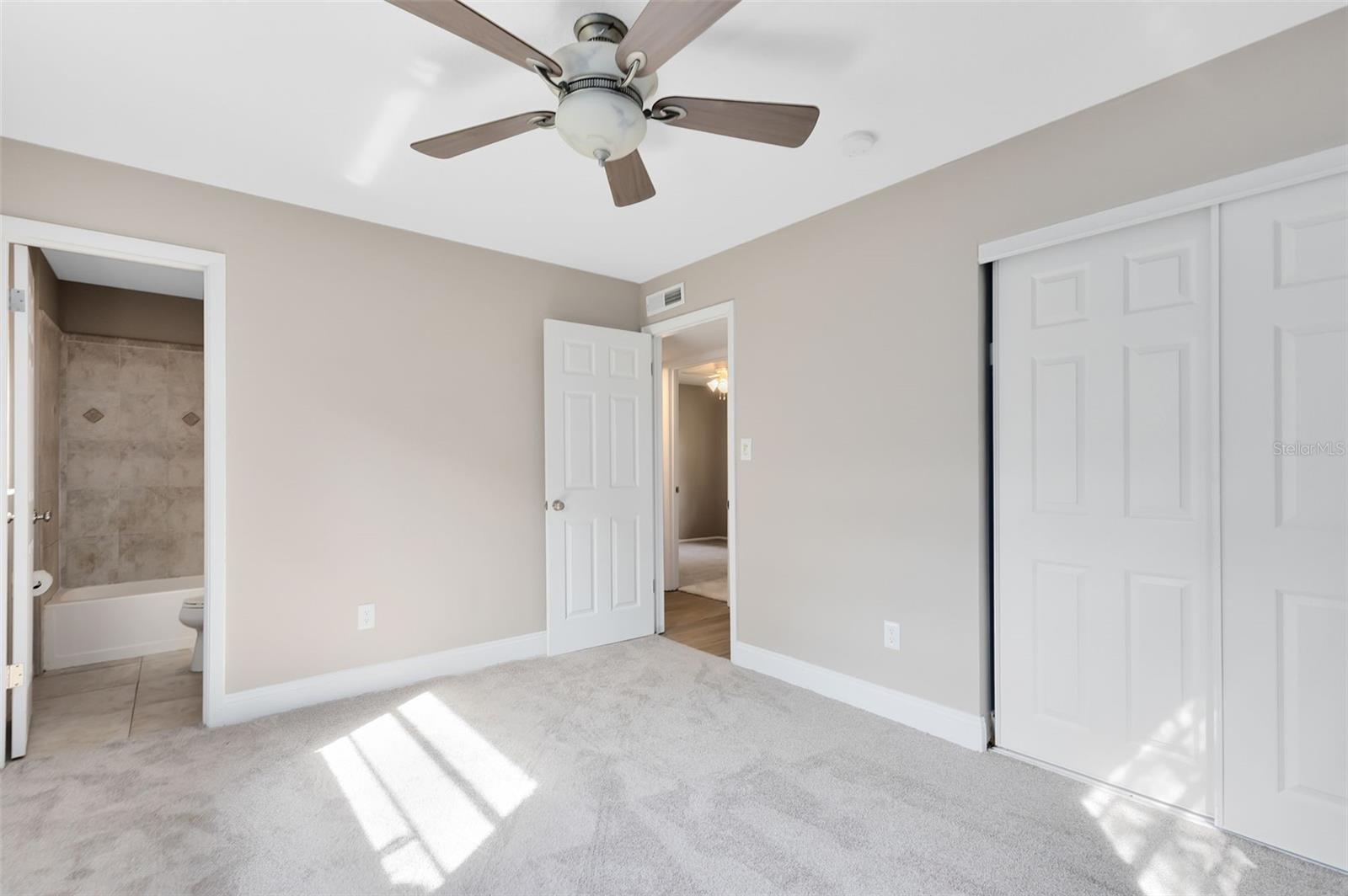 180 N LAKEWOOD CIR, MAITLAND, FL, 32751