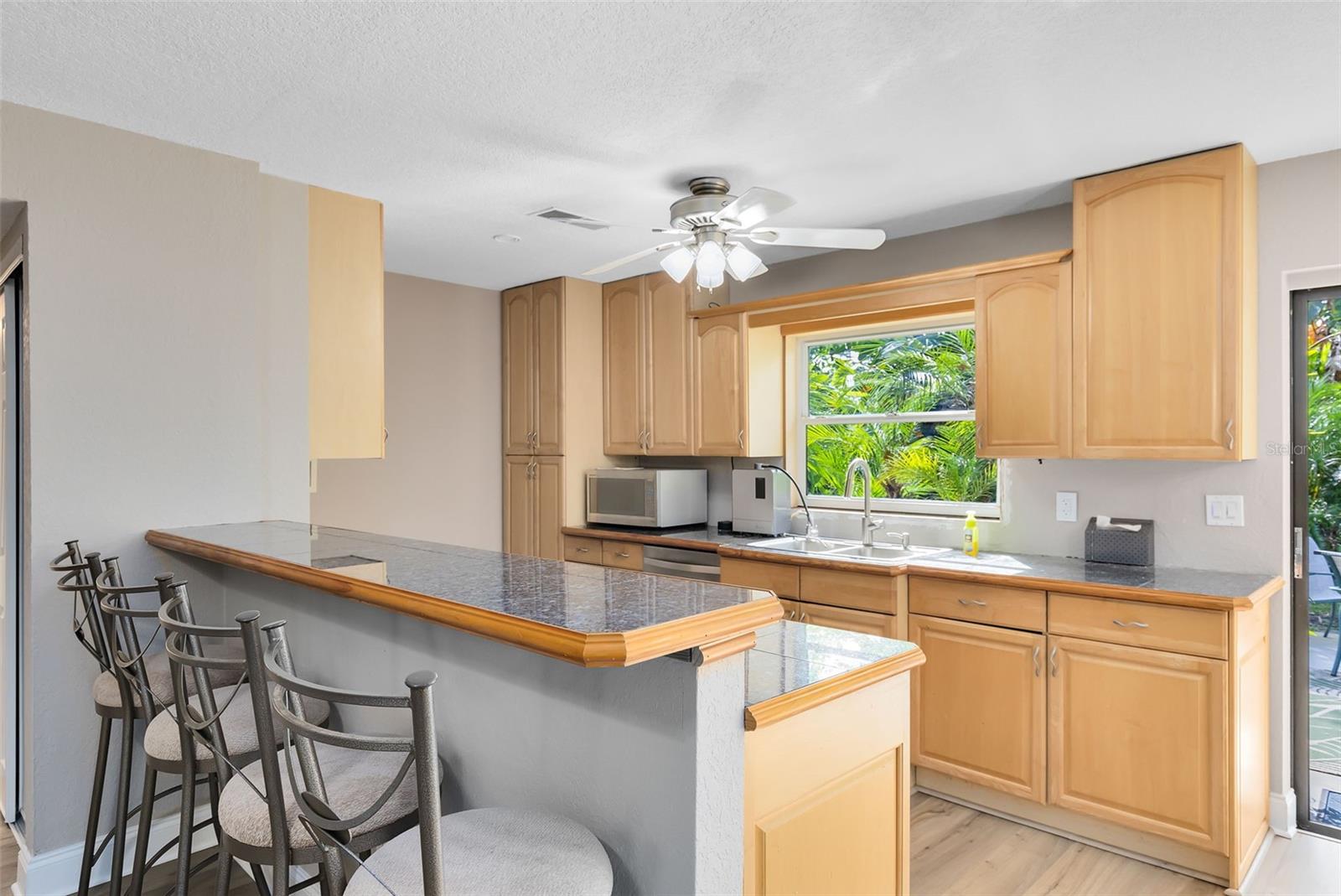 180 N LAKEWOOD CIR, MAITLAND, FL, 32751
