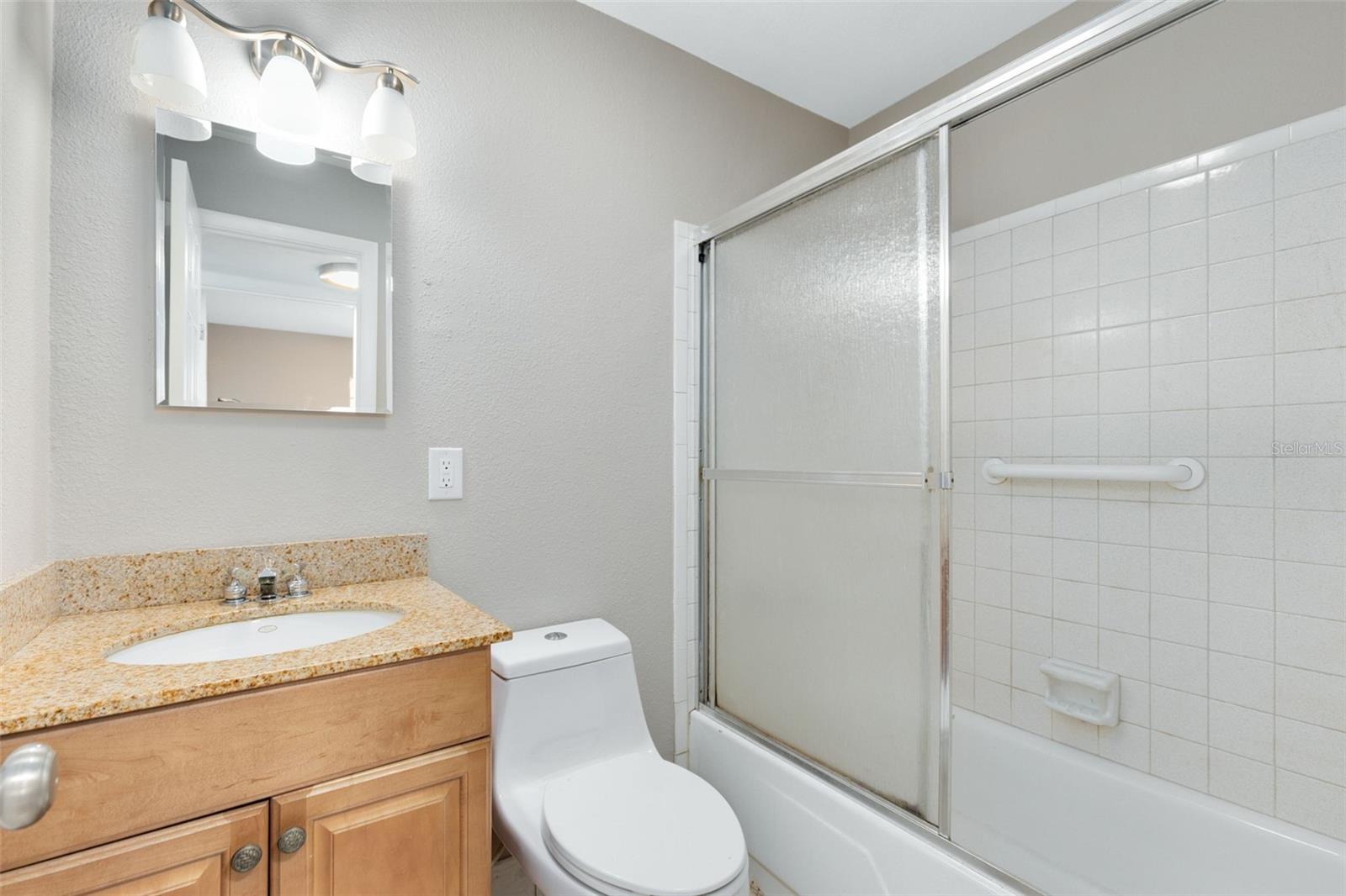 180 N LAKEWOOD CIR, MAITLAND, FL, 32751