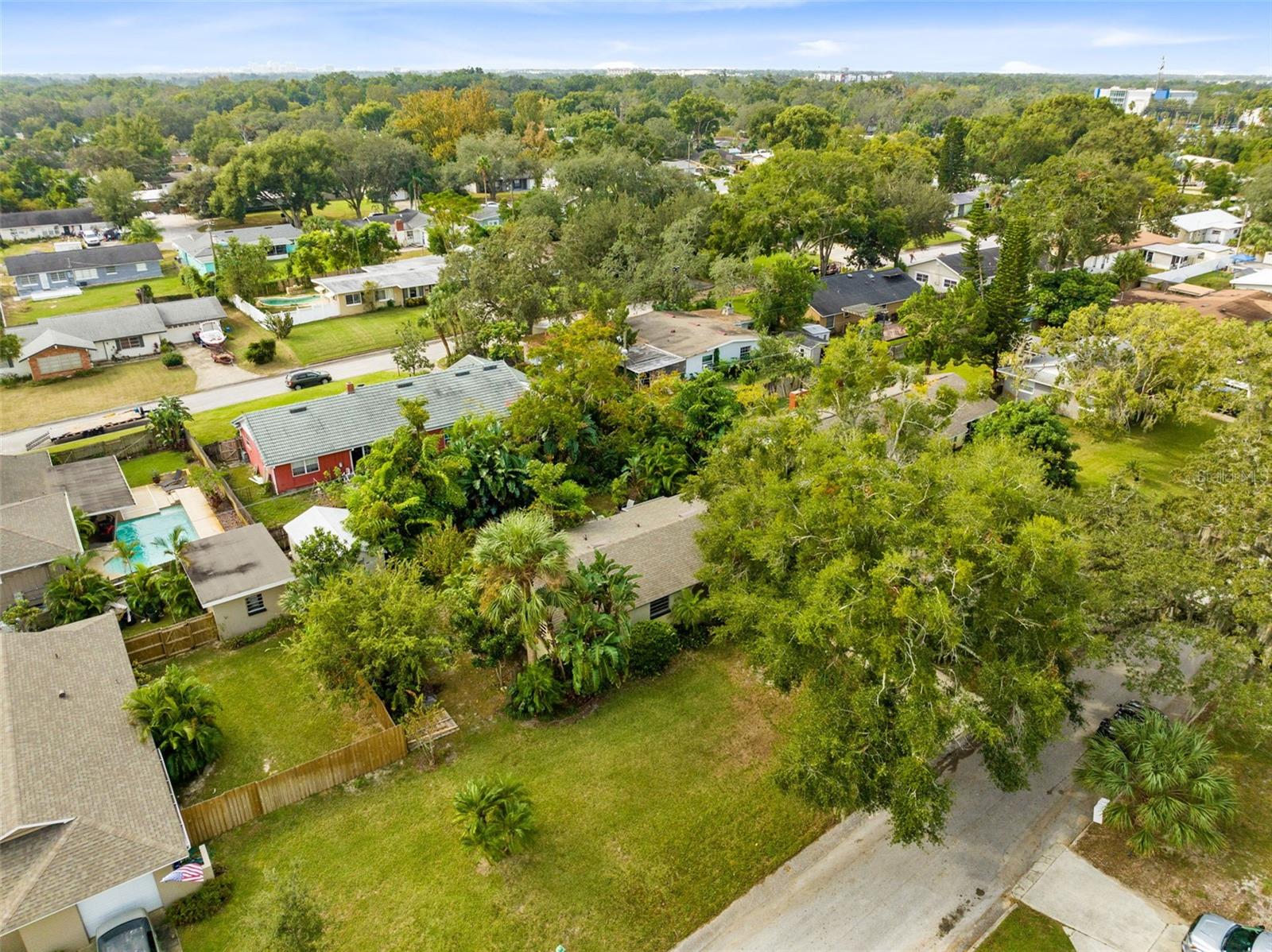180 N LAKEWOOD CIR, MAITLAND, FL, 32751