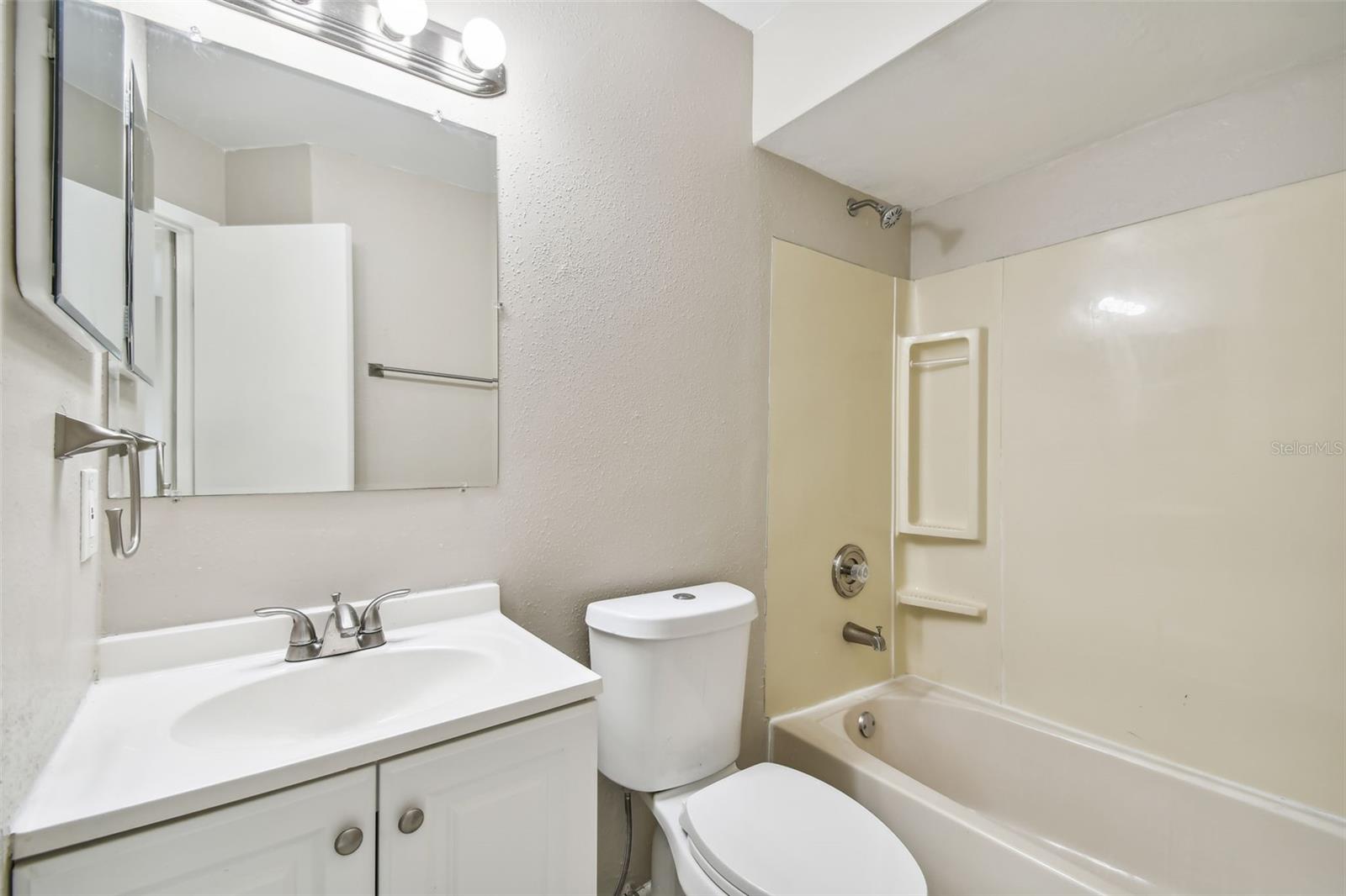 3024 FOXBORO CIR, DELTONA, FL, 32738