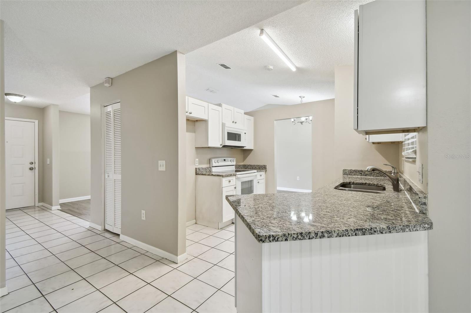 3024 FOXBORO CIR, DELTONA, FL, 32738