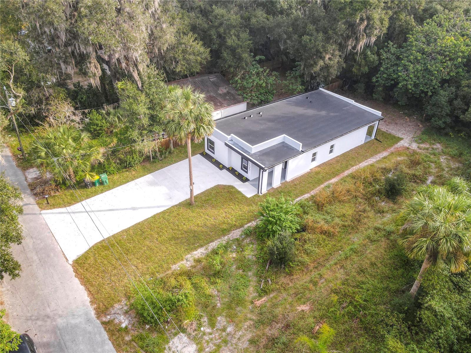 135 S CHANDLER AVE, DELAND, FL, 32724