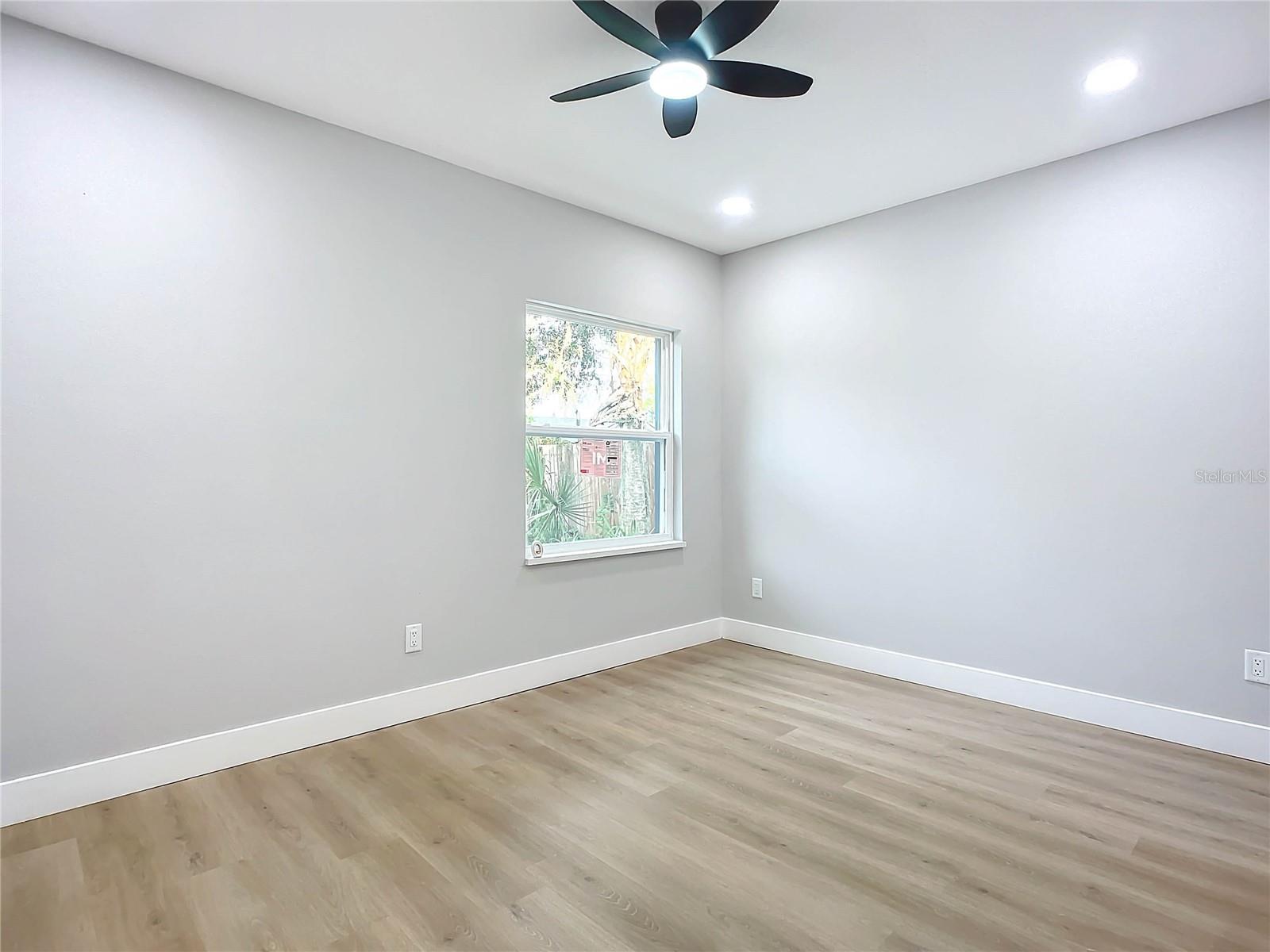 135 S CHANDLER AVE, DELAND, FL, 32724