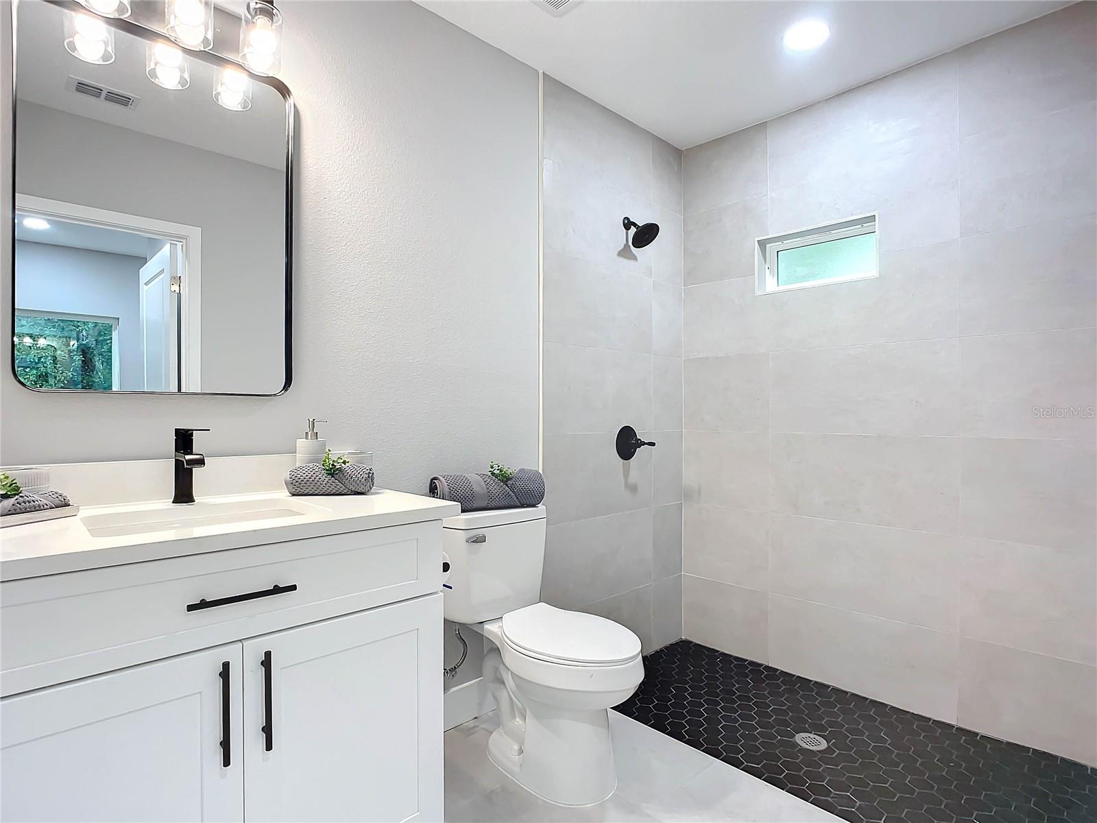 135 S CHANDLER AVE, DELAND, FL, 32724