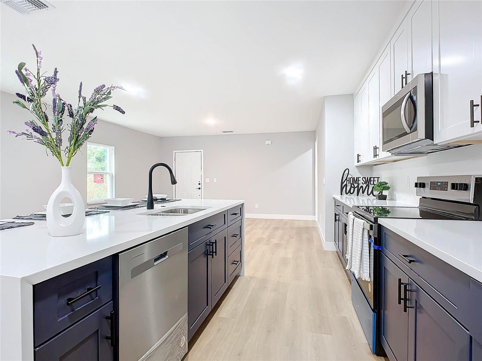 135 S CHANDLER AVE, DELAND, FL, 32724