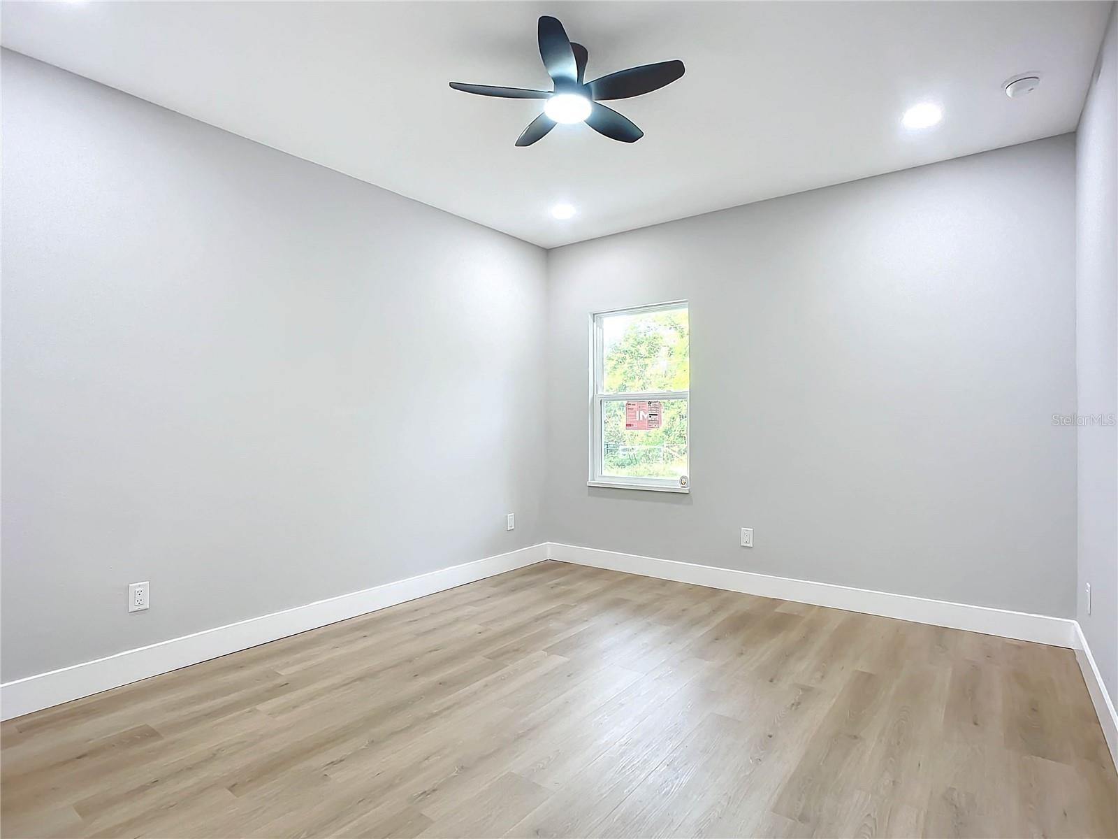 135 S CHANDLER AVE, DELAND, FL, 32724