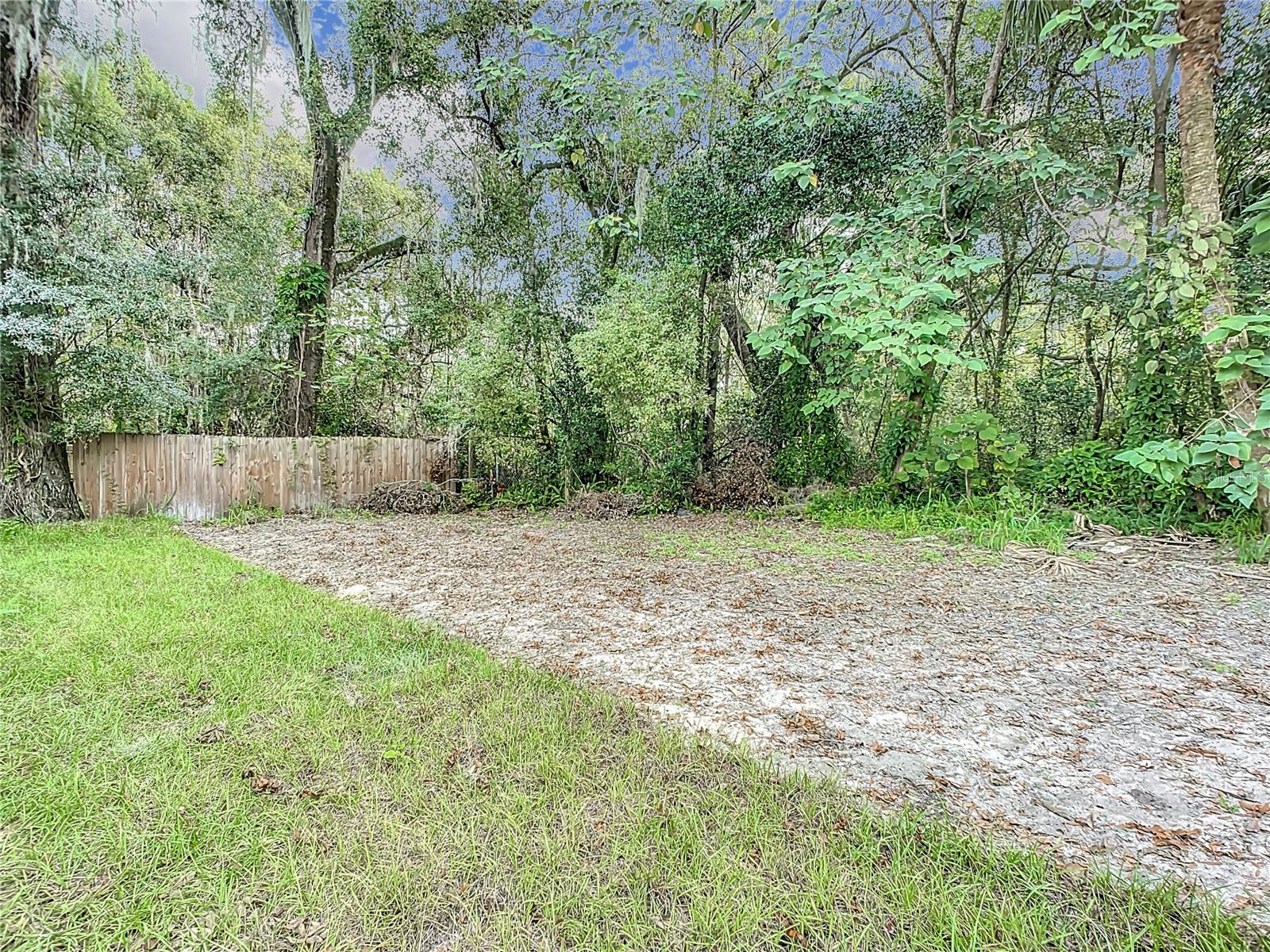 135 S CHANDLER AVE, DELAND, FL, 32724