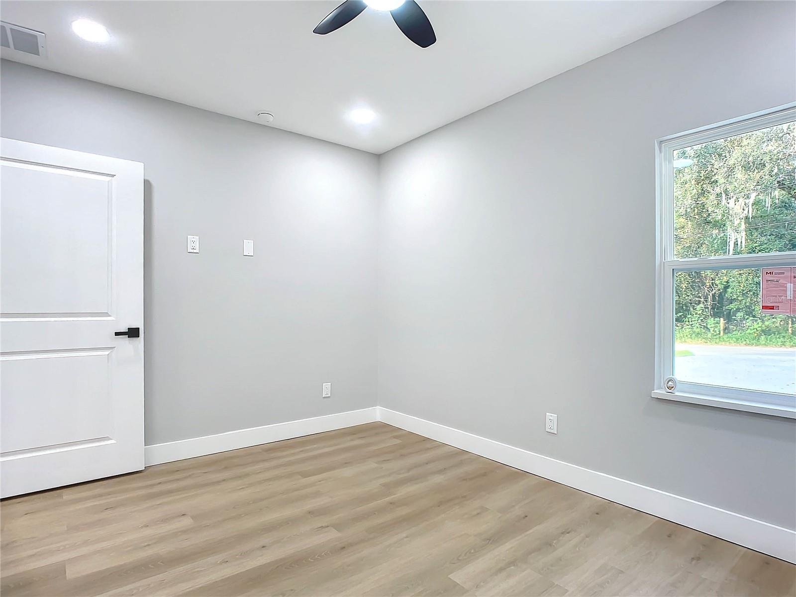 135 S CHANDLER AVE, DELAND, FL, 32724