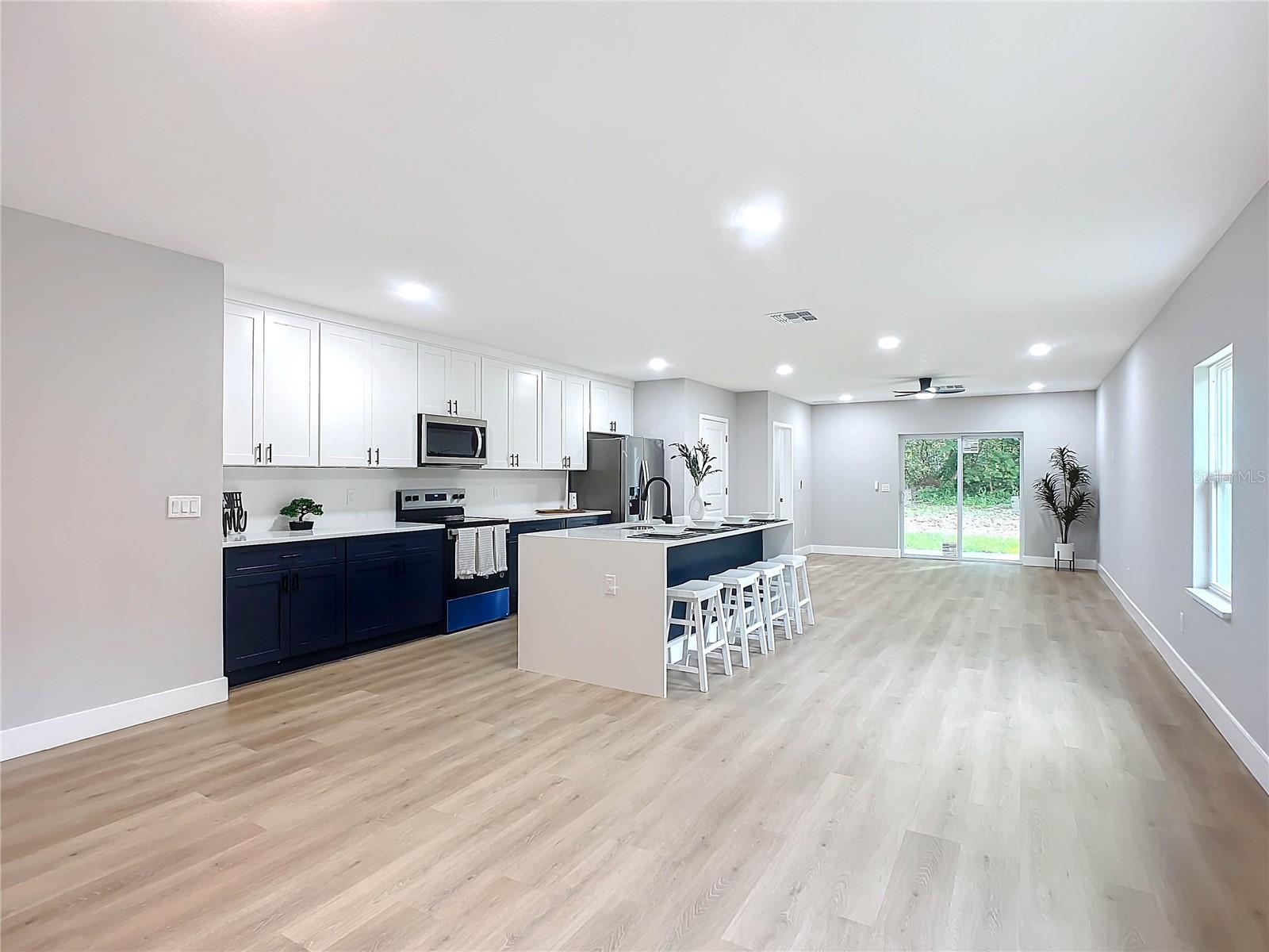 135 S CHANDLER AVE, DELAND, FL, 32724