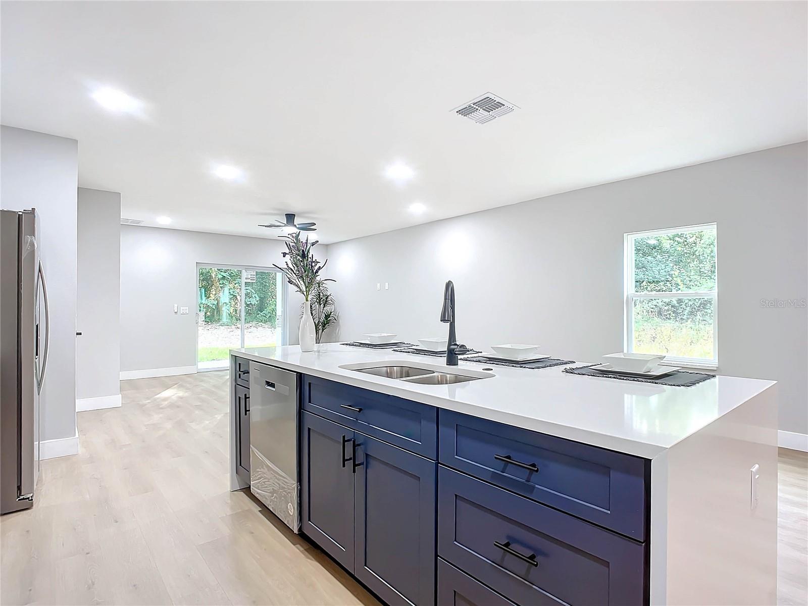 135 S CHANDLER AVE, DELAND, FL, 32724