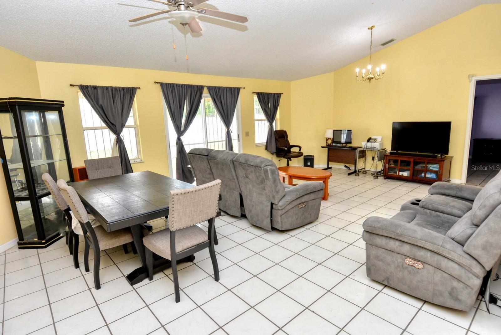 1012 SW IDOL AVE, PORT SAINT LUCIE, FL, 34953