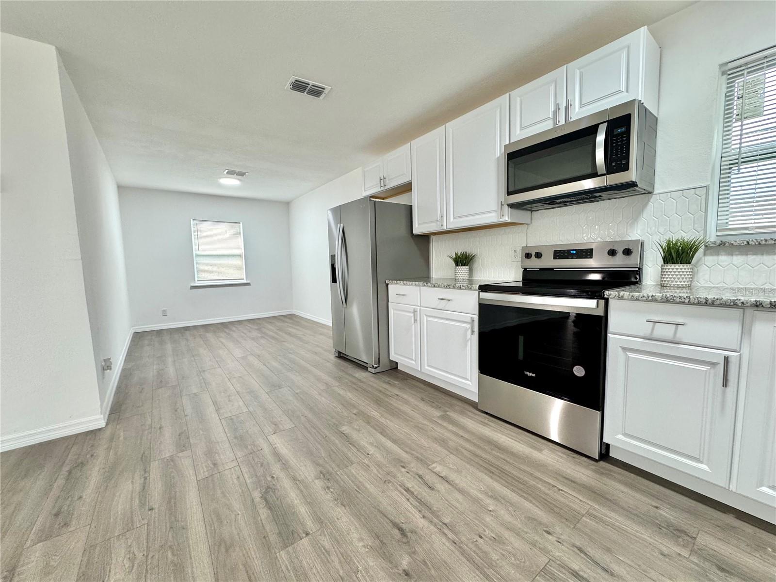 111 LYNNHURST DR, ORMOND BEACH, FL, 32176