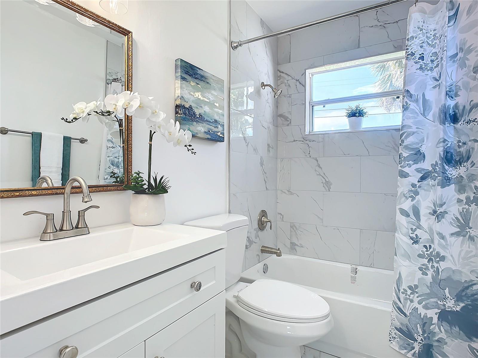 111 LYNNHURST DR, ORMOND BEACH, FL, 32176