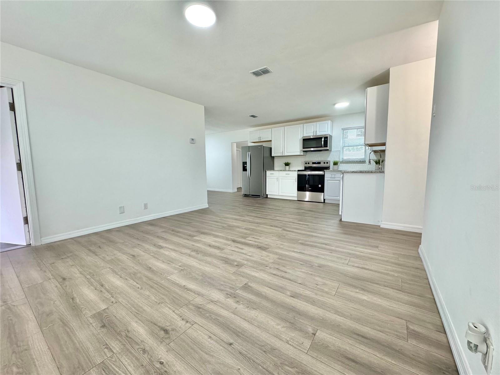 111 LYNNHURST DR, ORMOND BEACH, FL, 32176