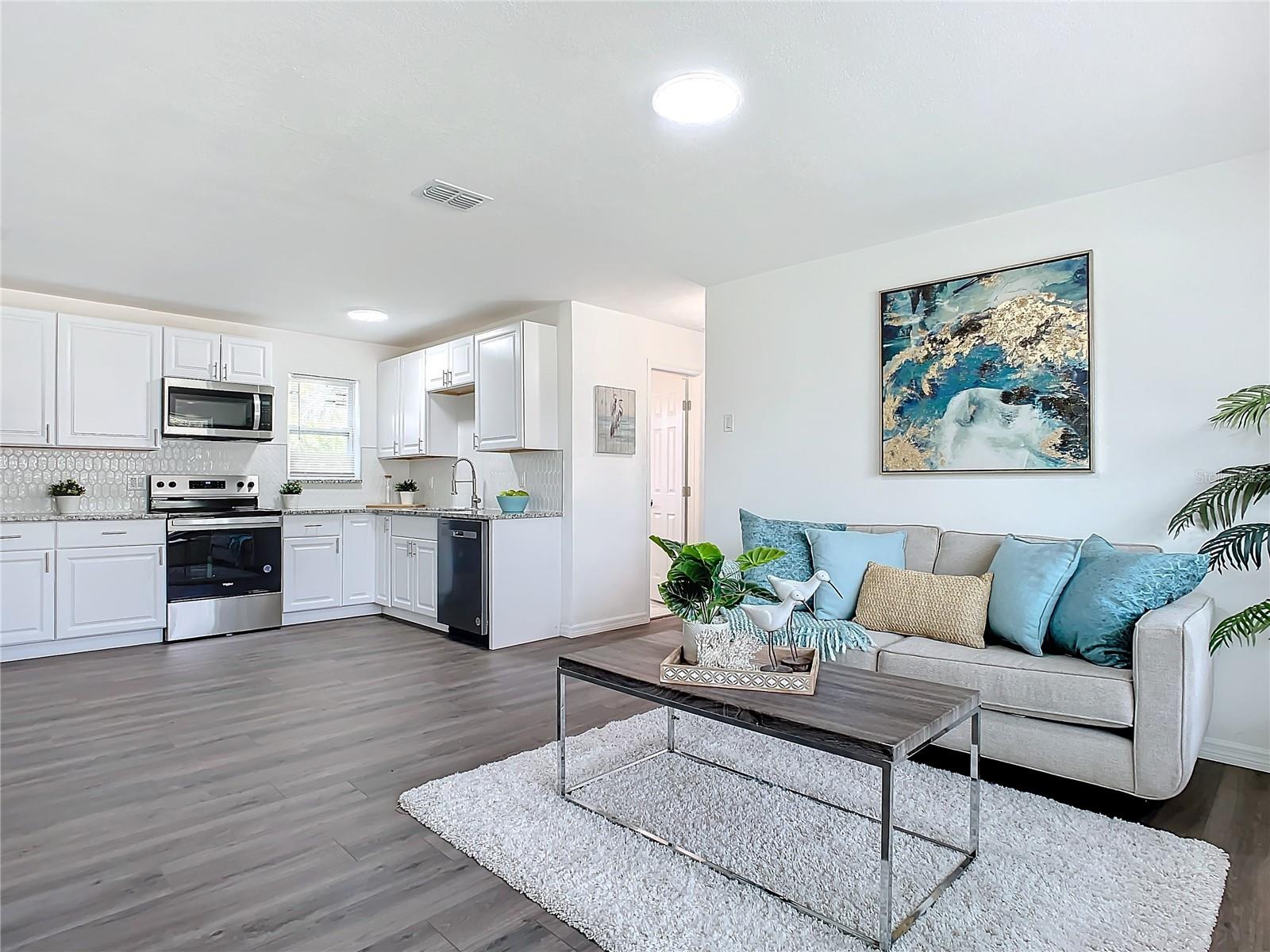 111 LYNNHURST DR, ORMOND BEACH, FL, 32176