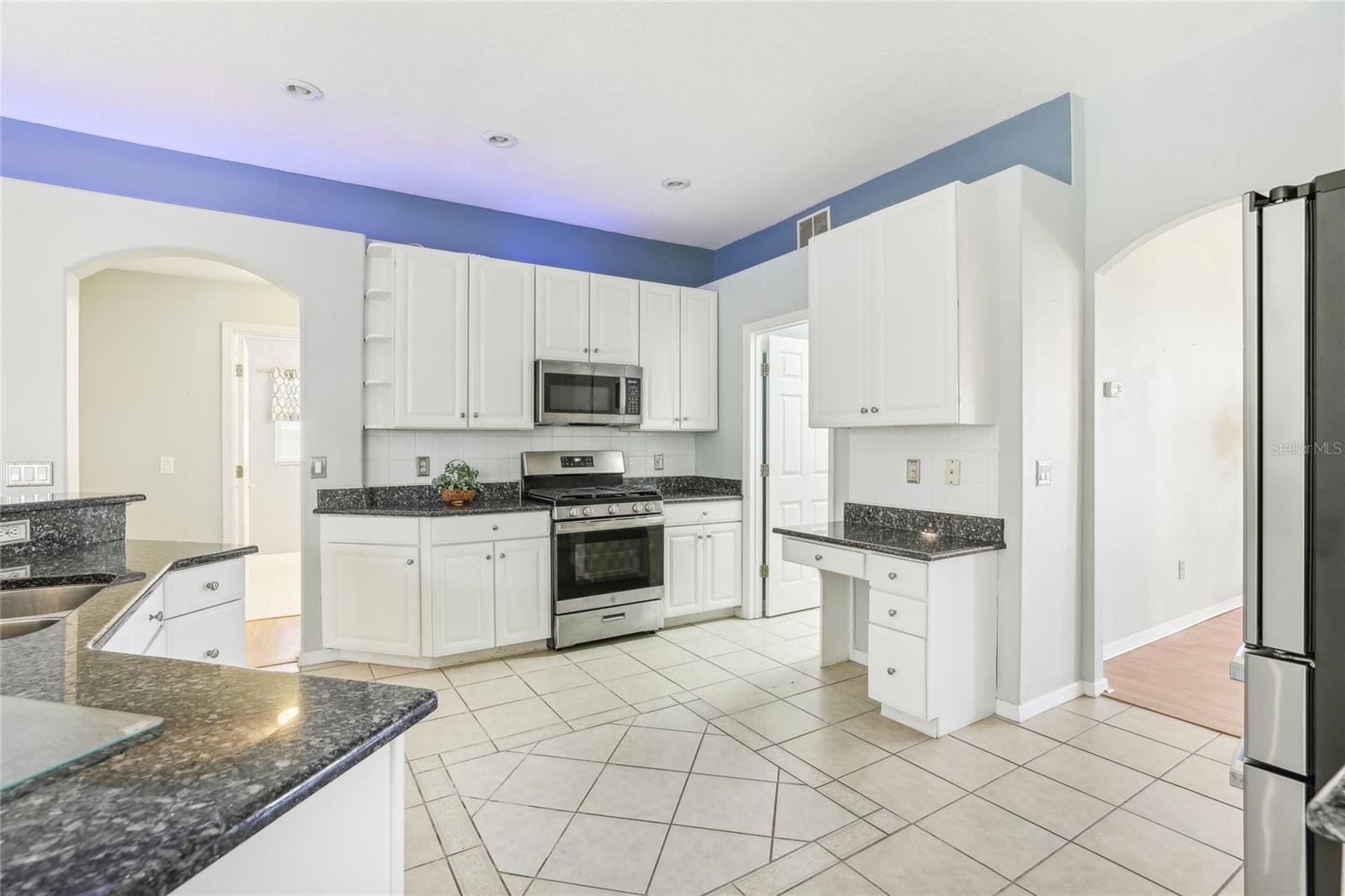 805 VIA BIANCA DR, DAVENPORT, FL, 33896