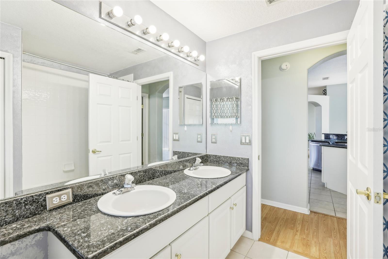 805 VIA BIANCA DR, DAVENPORT, FL, 33896