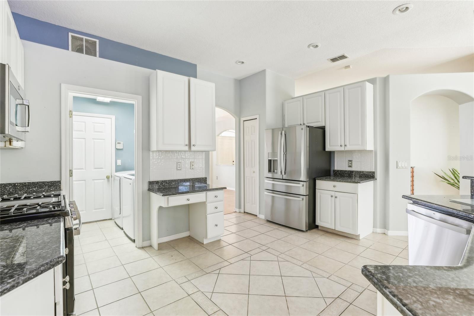 805 VIA BIANCA DR, DAVENPORT, FL, 33896