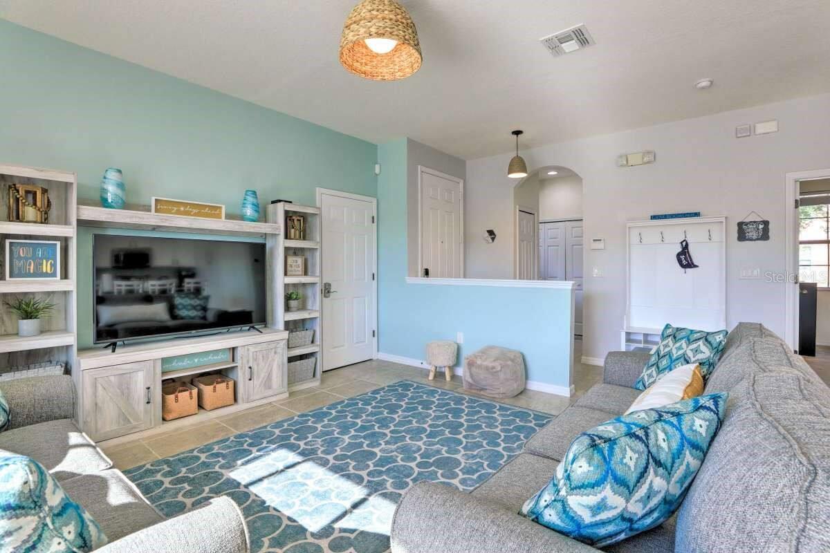 901 LAS FUENTES DR, KISSIMMEE, FL, 34746
