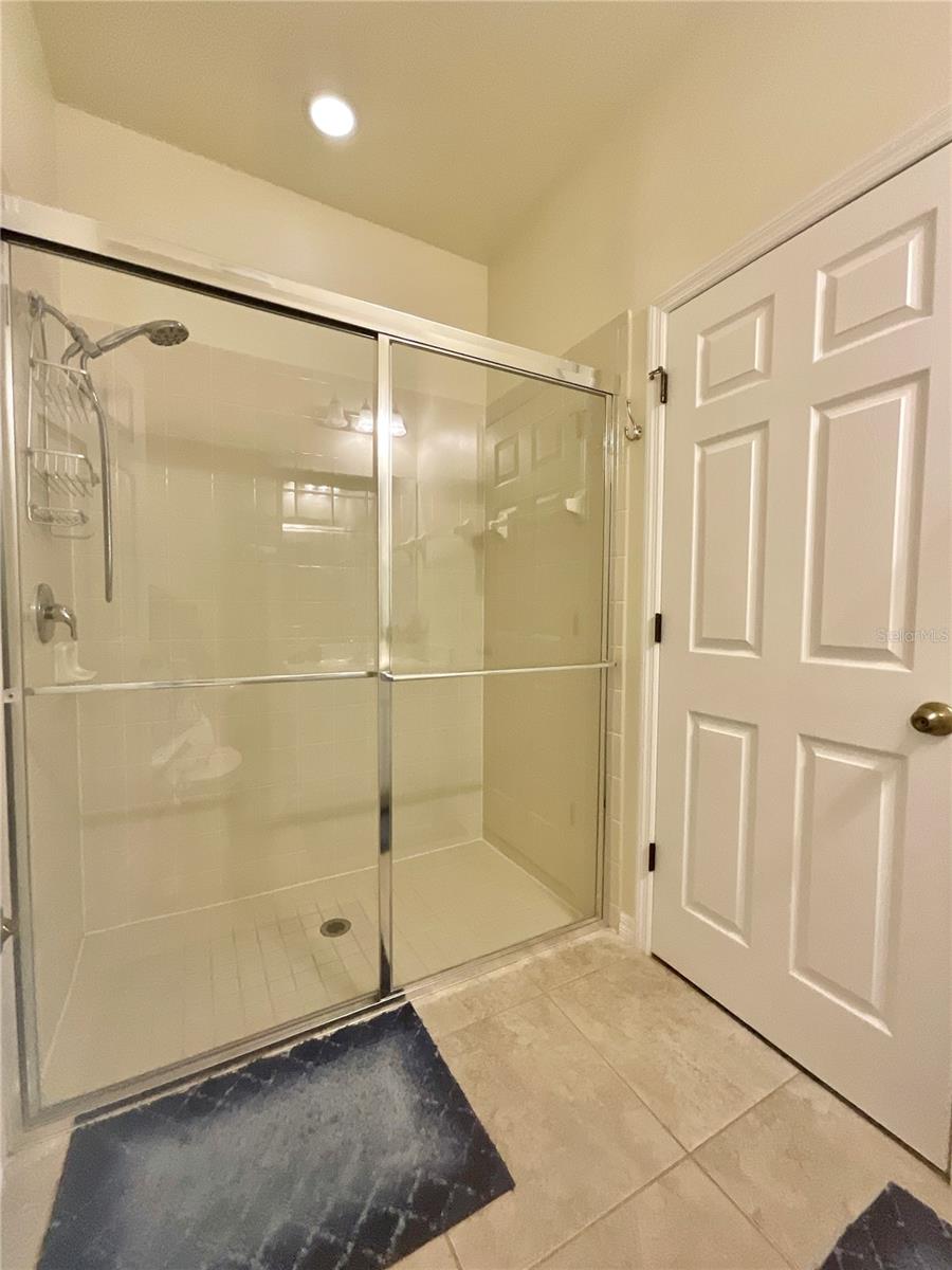 901 LAS FUENTES DR, KISSIMMEE, FL, 34746