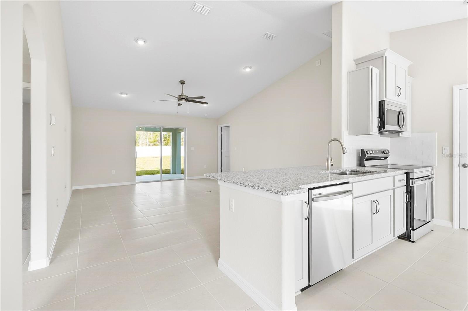 14 POPLAR DR, PALM COAST, FL, 32164