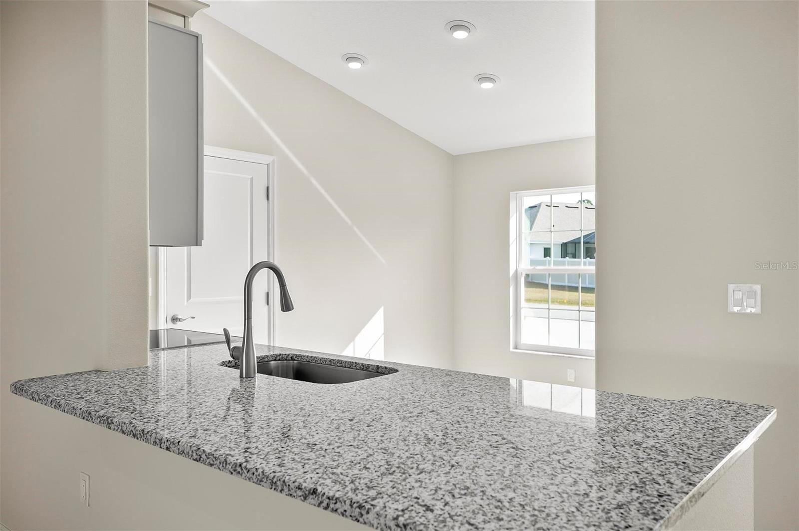 14 POPLAR DR, PALM COAST, FL, 32164