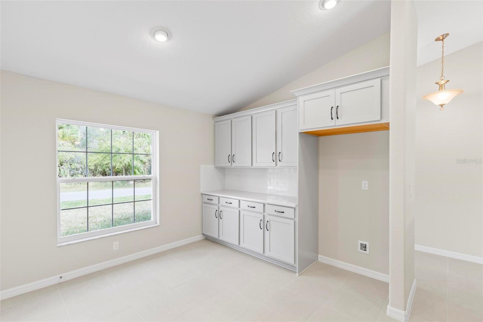 158 PALMWOOD DR, PALM COAST, FL, 32164